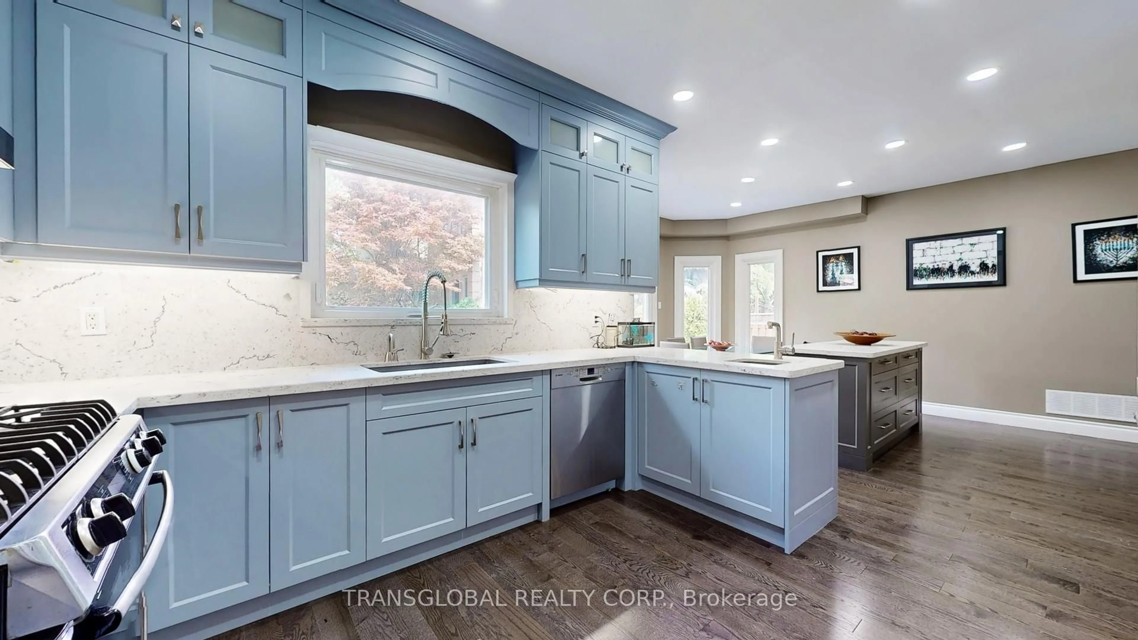 Contemporary kitchen, ceramic/tile floor for 458 Beverley Glen Blvd, Vaughan Ontario L4J 7S2