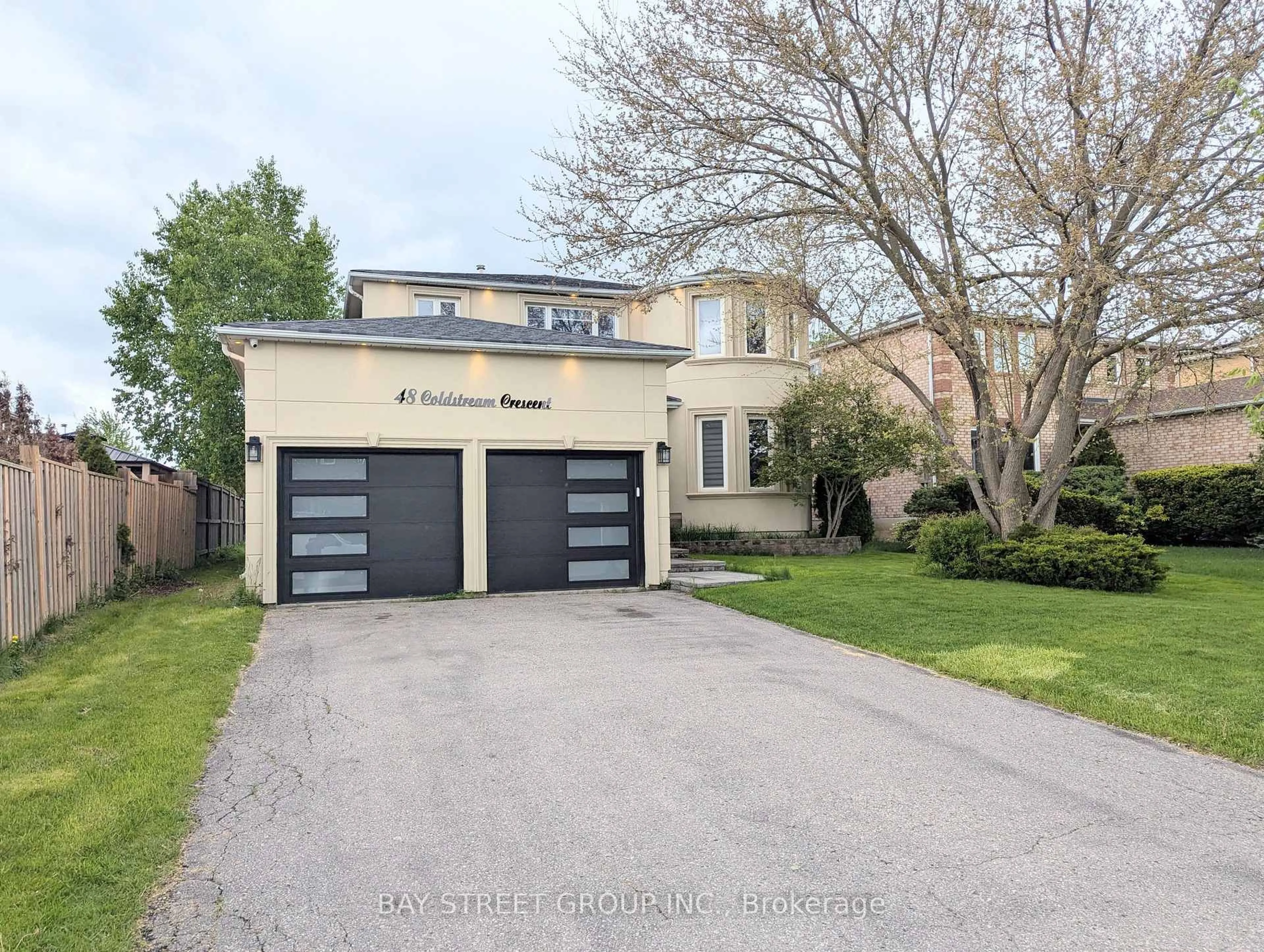 Home with brick exterior material, street for 48 Coldstream Cres, Richmond Hill Ontario L4S 1E5