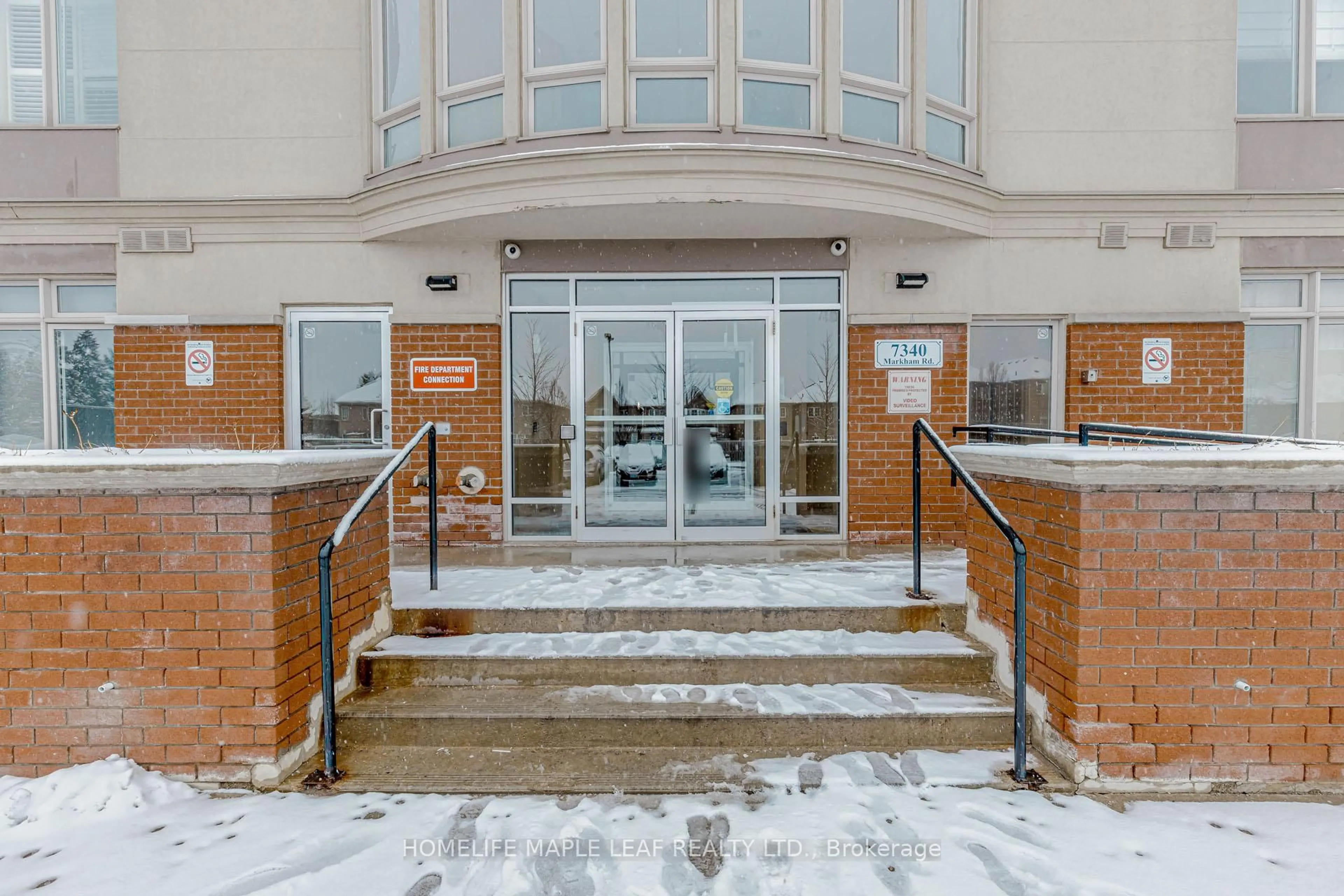 Indoor foyer for 7340 Markham Rd #404, Markham Ontario L3S 0B1