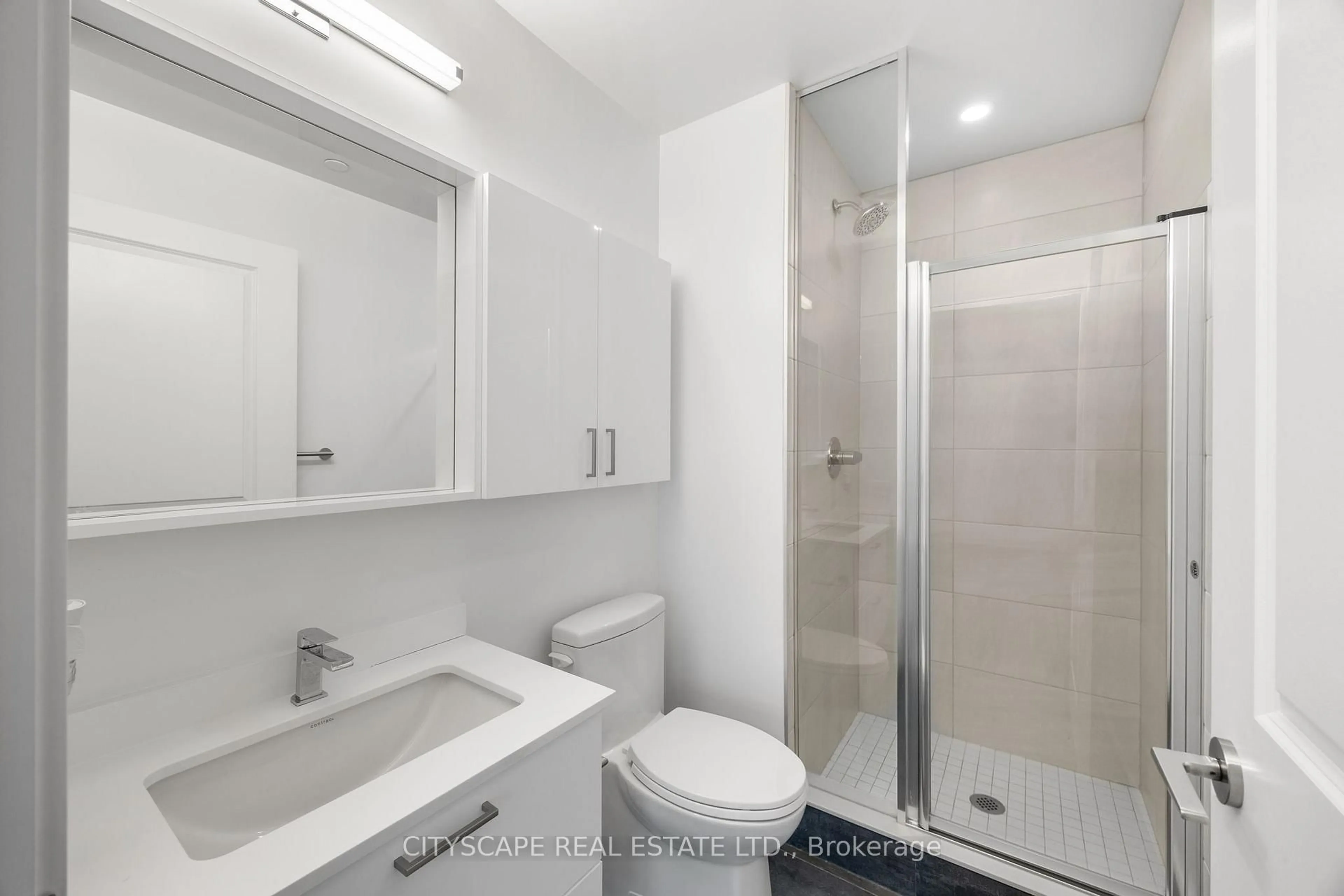 Standard bathroom, ceramic/tile floor for 30 Upper Mall Way #501, Vaughan Ontario L4J 0L7