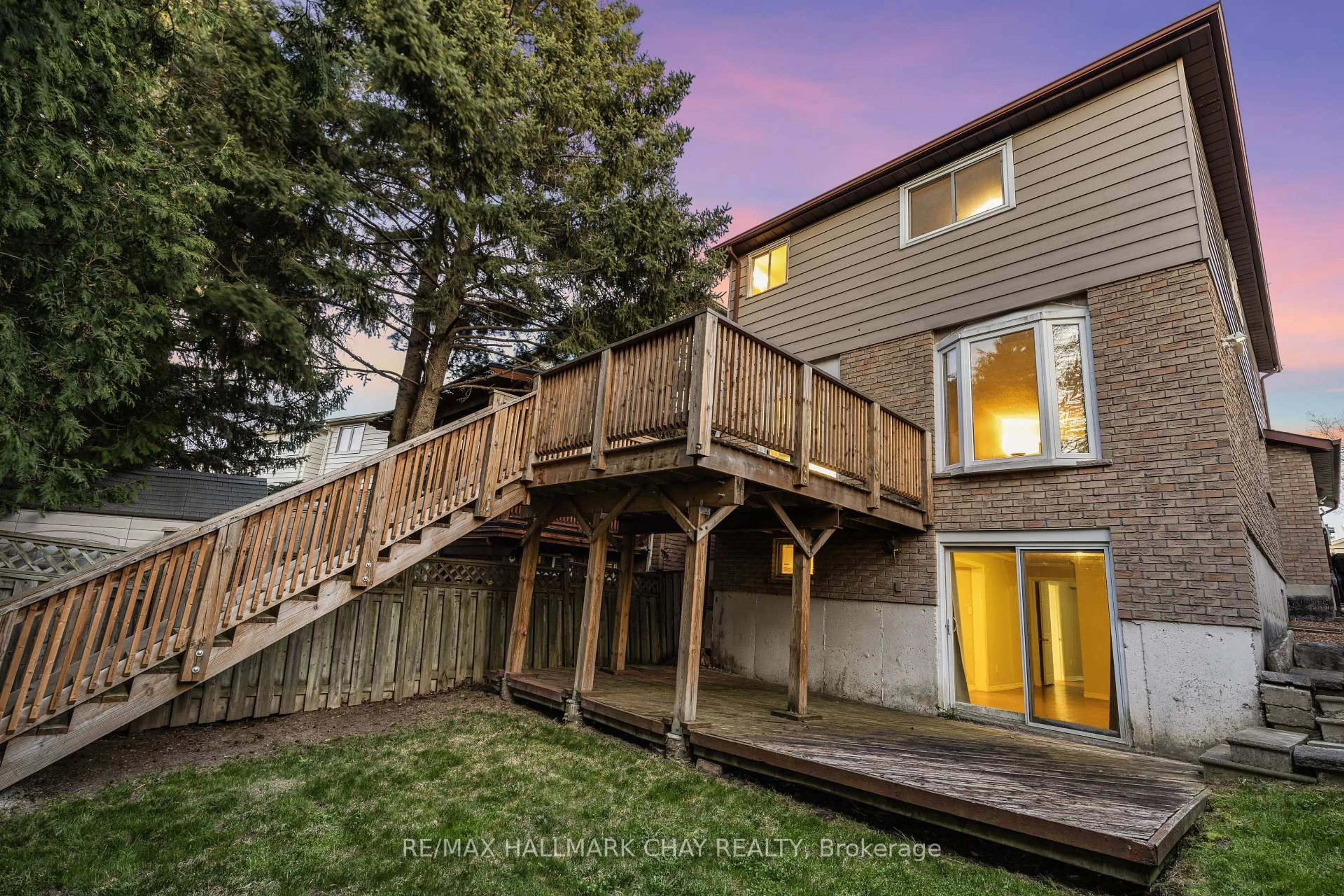 Unknown for 492 Britannia Ave, Bradford West Gwillimbury Ontario L3Z 1A7