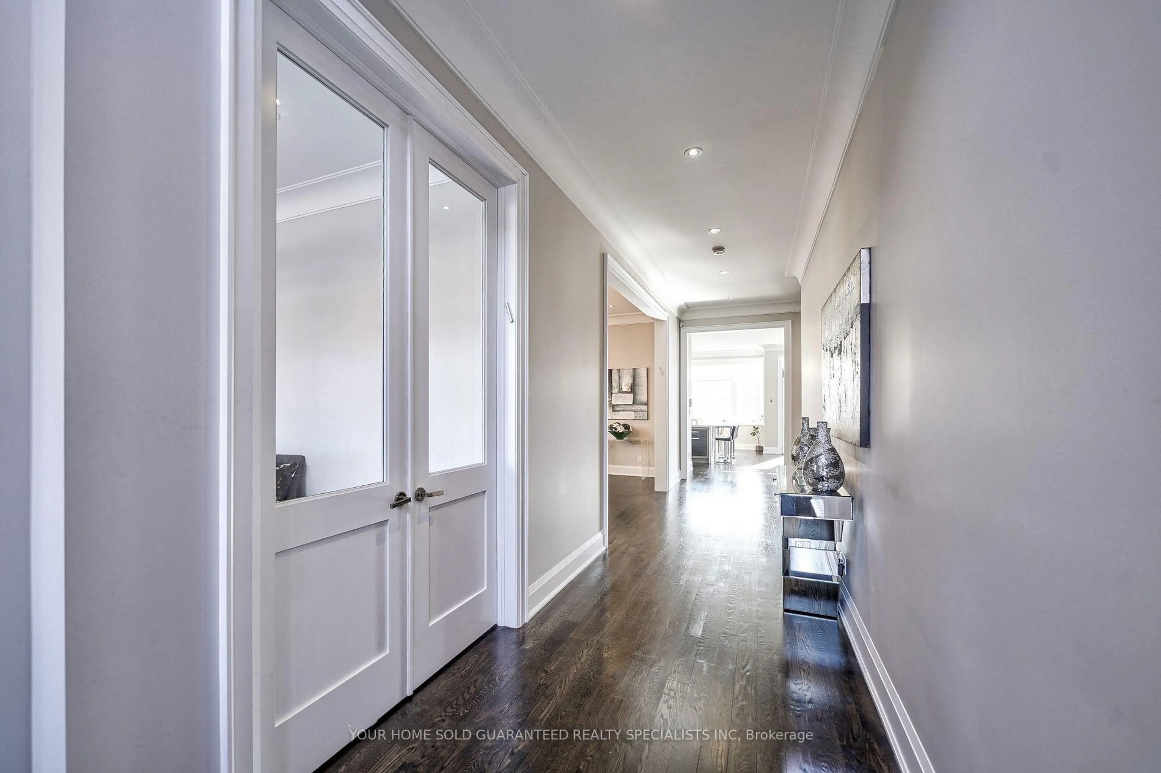 Indoor entryway for 267 King High Dr, Vaughan Ontario L4J 3N3