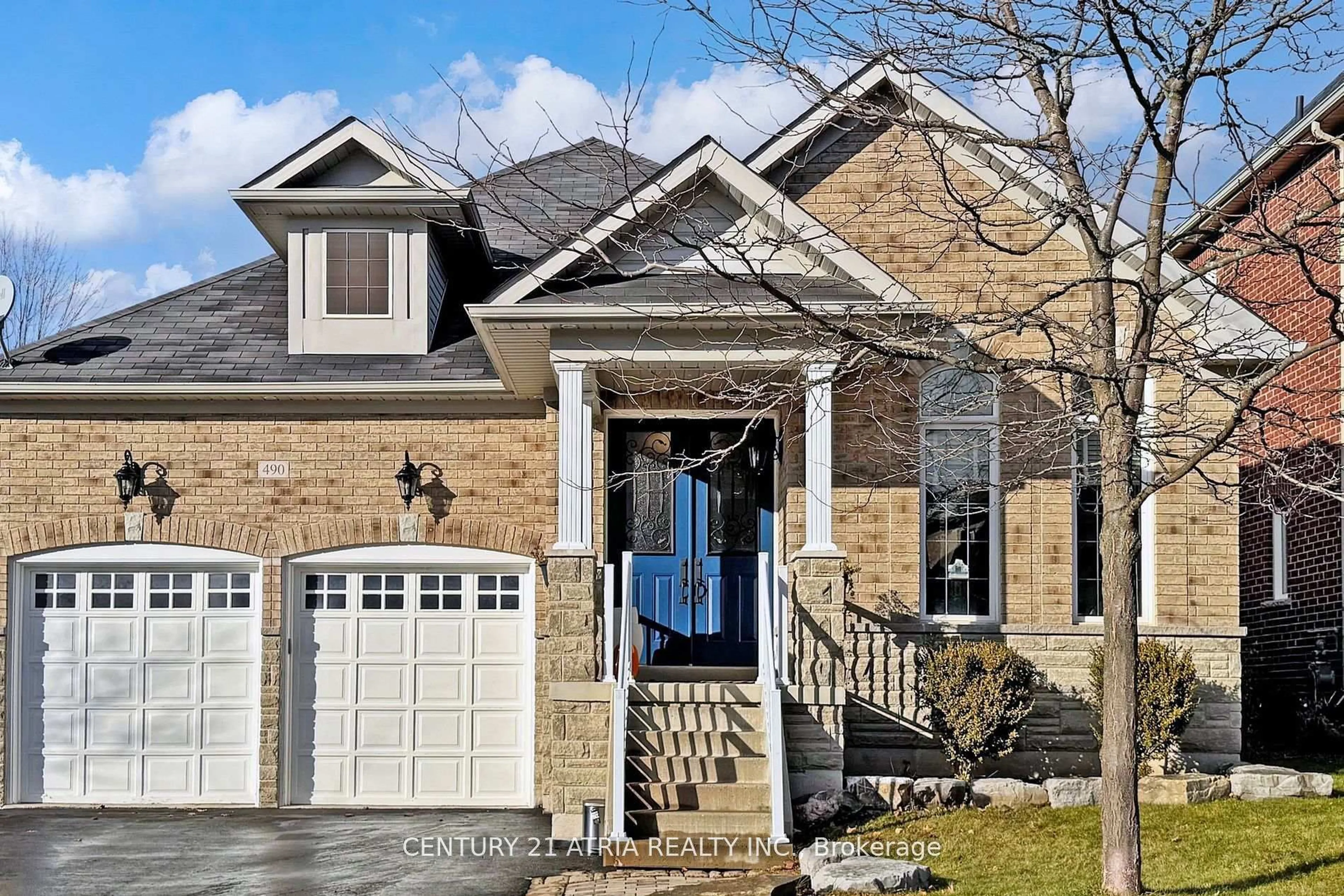 Home with brick exterior material, street for 490 Kwapis Blvd, Newmarket Ontario L3X 3K6
