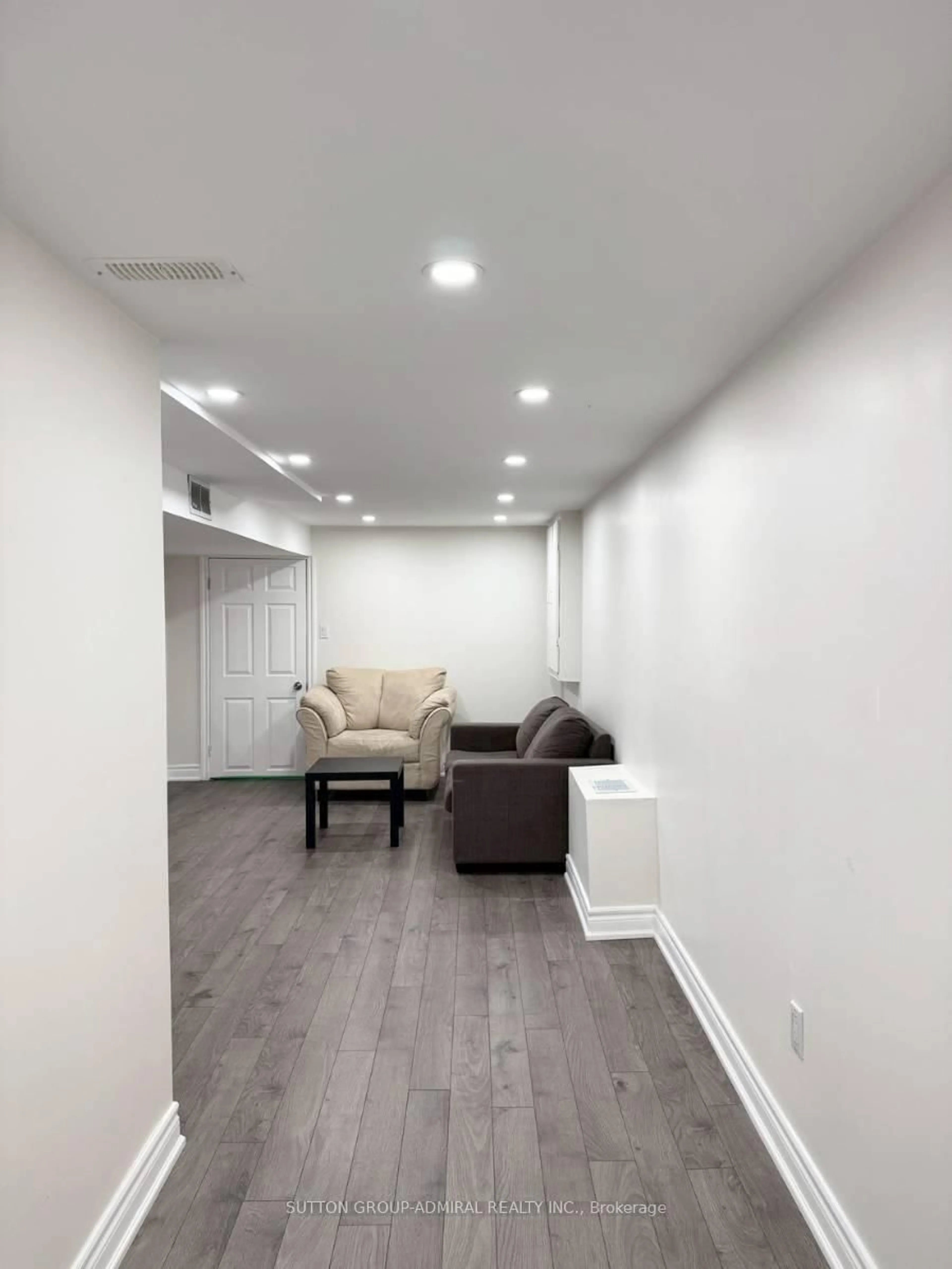 A pic of a room for 7 Judith Ave #Basement, Vaughan Ontario L4J 7J3