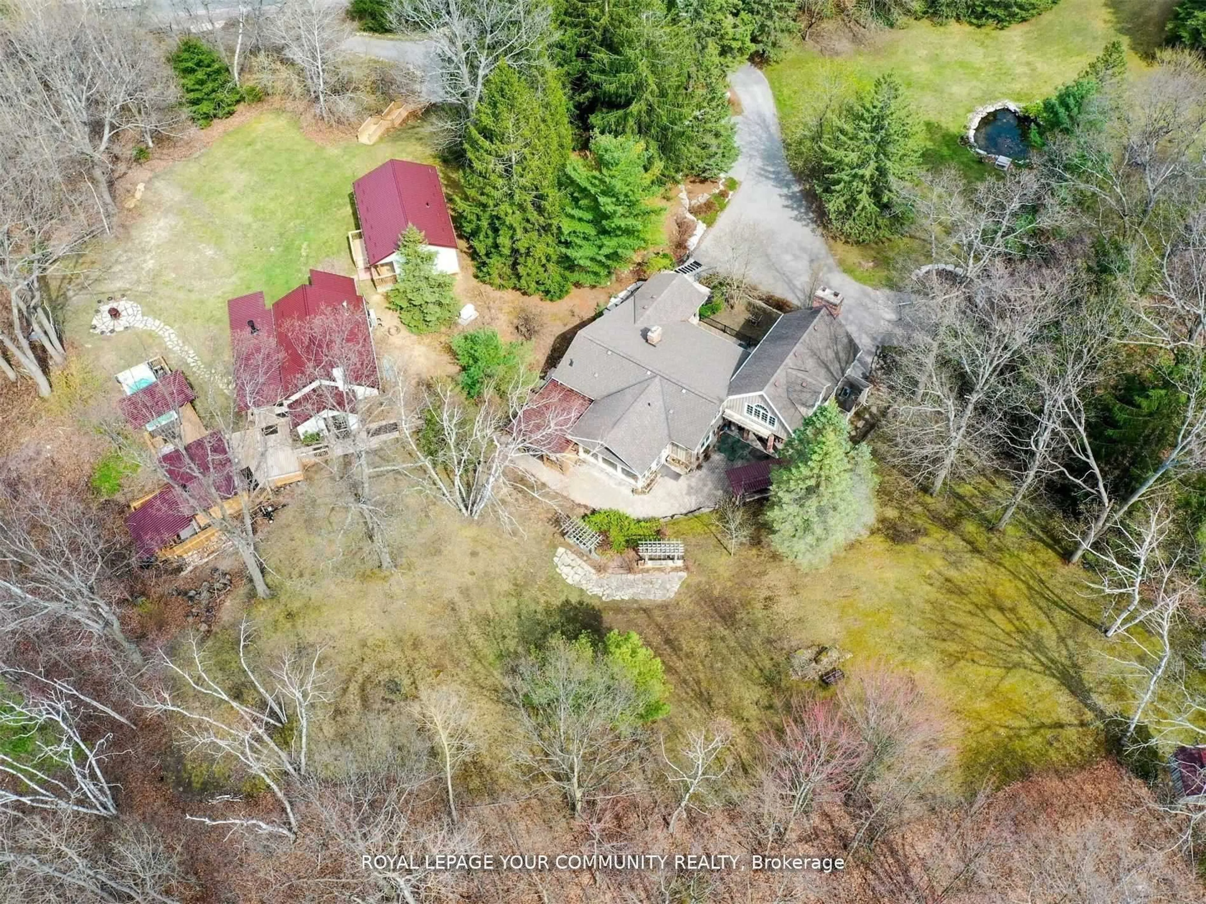 A pic from outside/outdoor area/front of a property/back of a property/a pic from drone, unknown for 88 Fog Rd, King Ontario L7B 1A3