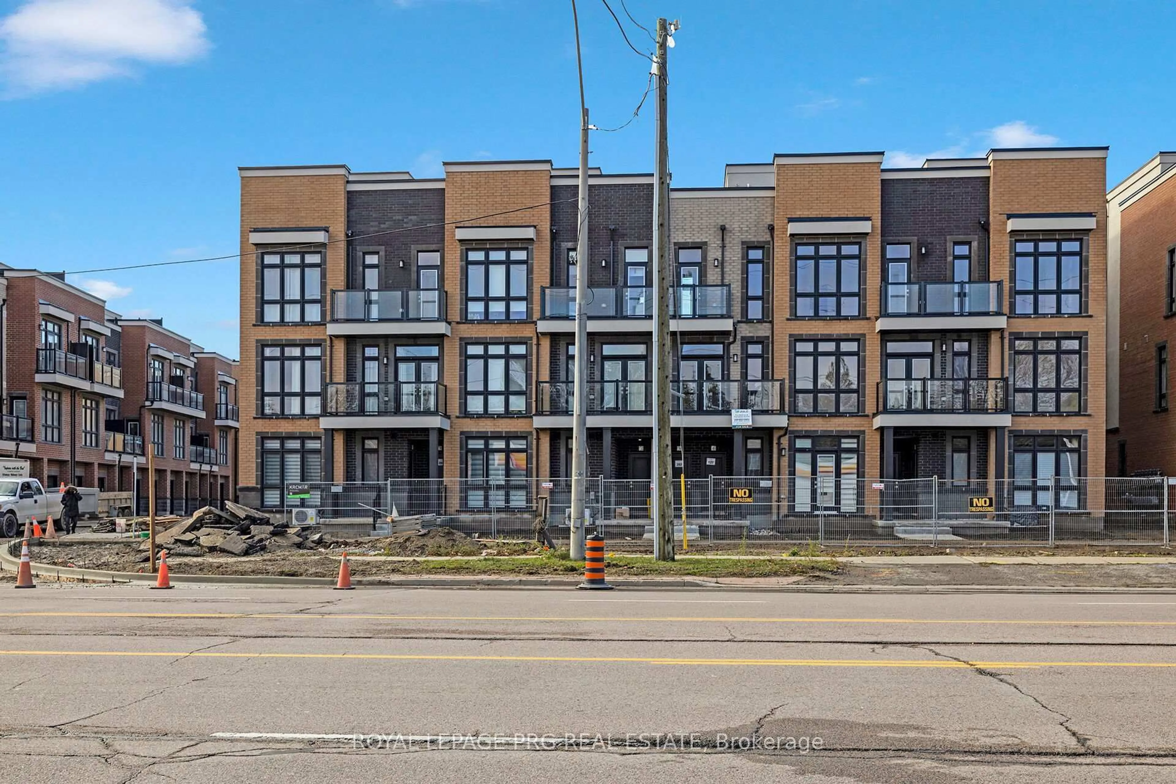 Unknown for 12860 Yonge St #9, Richmond Hill Ontario L4E 1J4