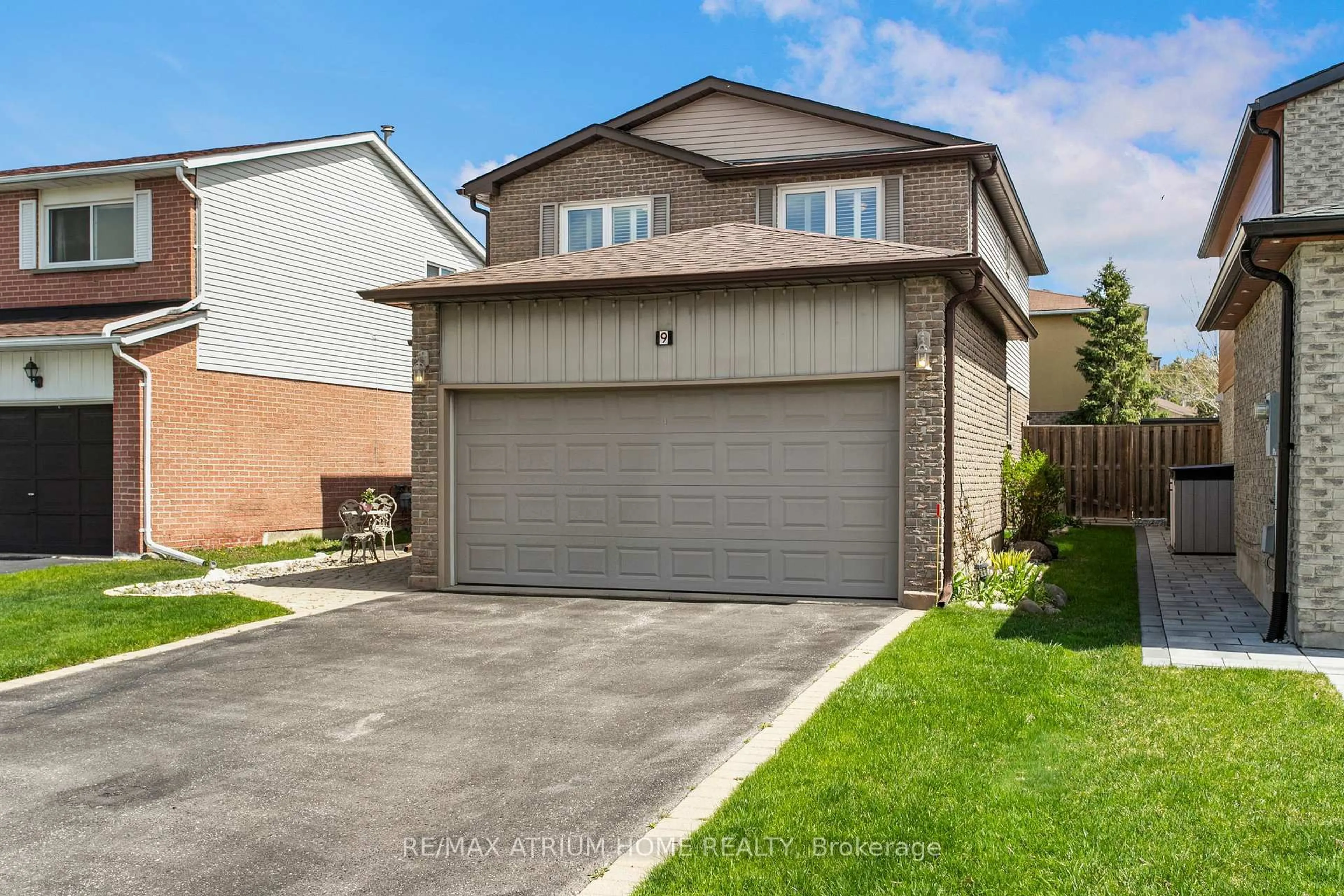 Unknown for 9 Constellation Cres, Richmond Hill Ontario L4C 8J8