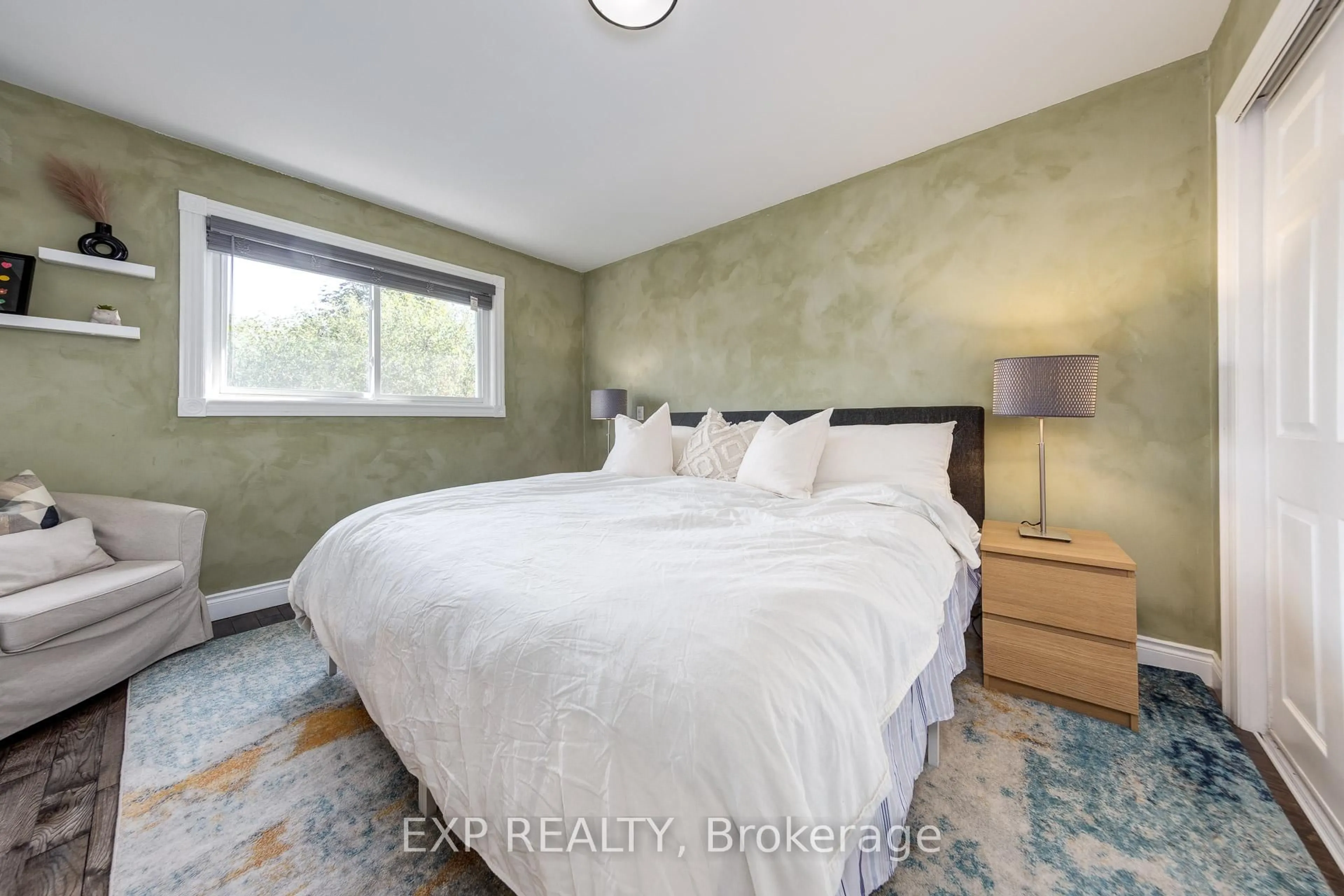 Bedroom with bed, unknown for 158 Millcroft Way, Vaughan Ontario L4J 6P6