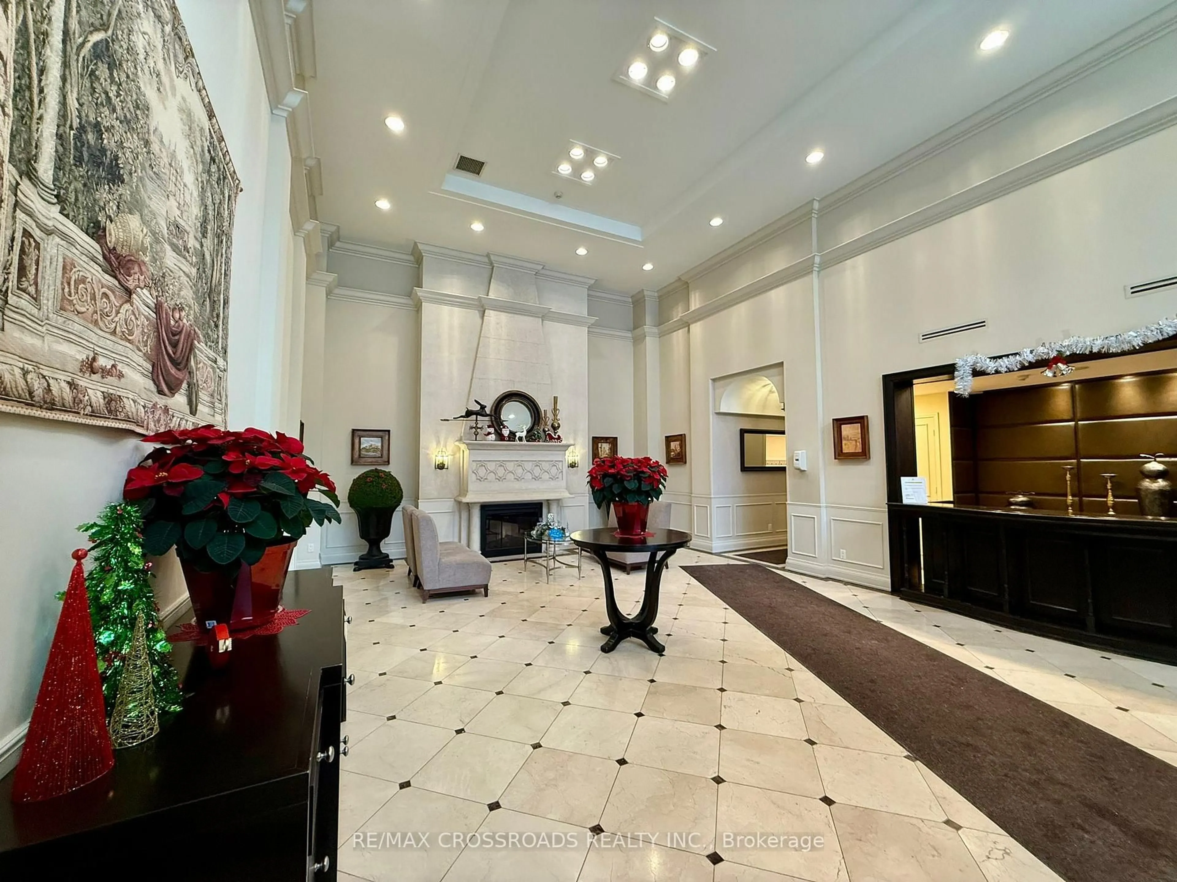 Lobby for 350 Red Maple Rd #712, Richmond Hill Ontario L4C 0T5