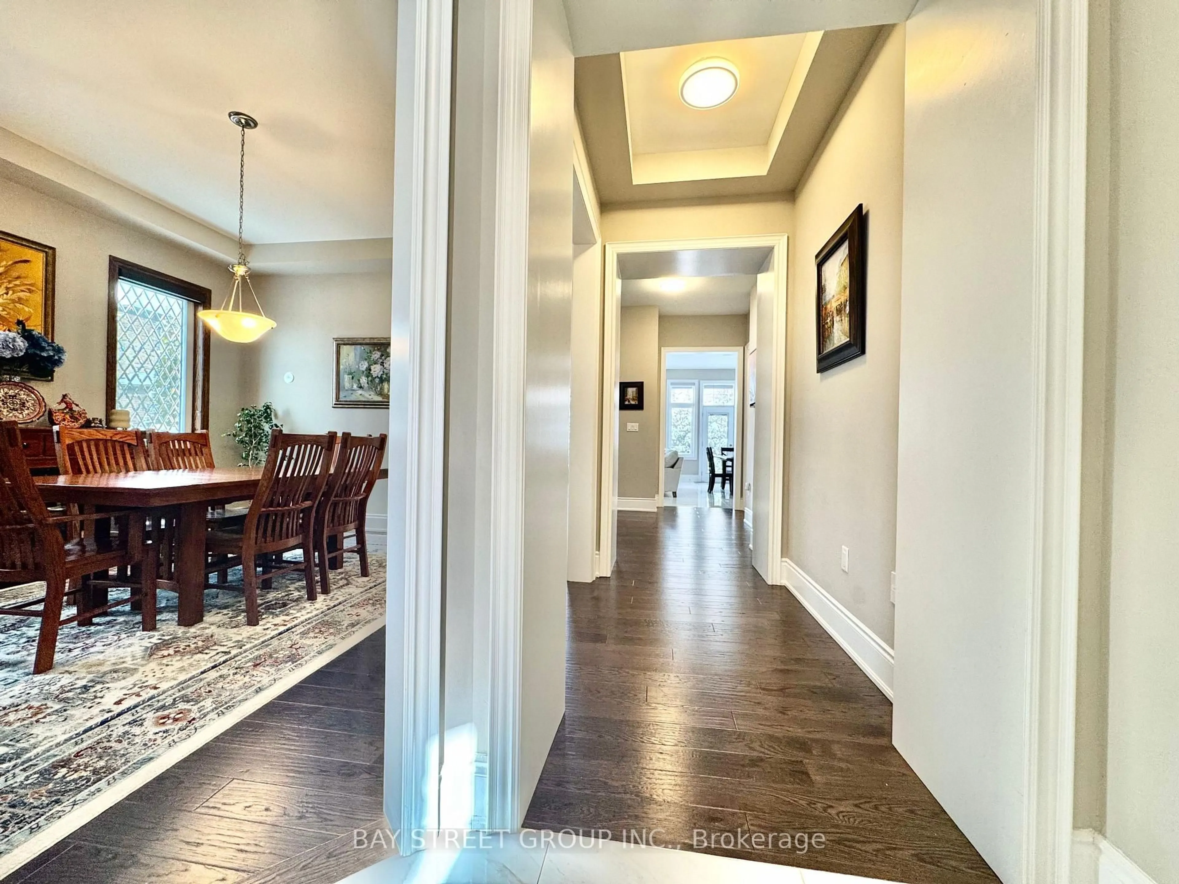 Unknown for 39 Cairns Gate, King Ontario L7B 0P5