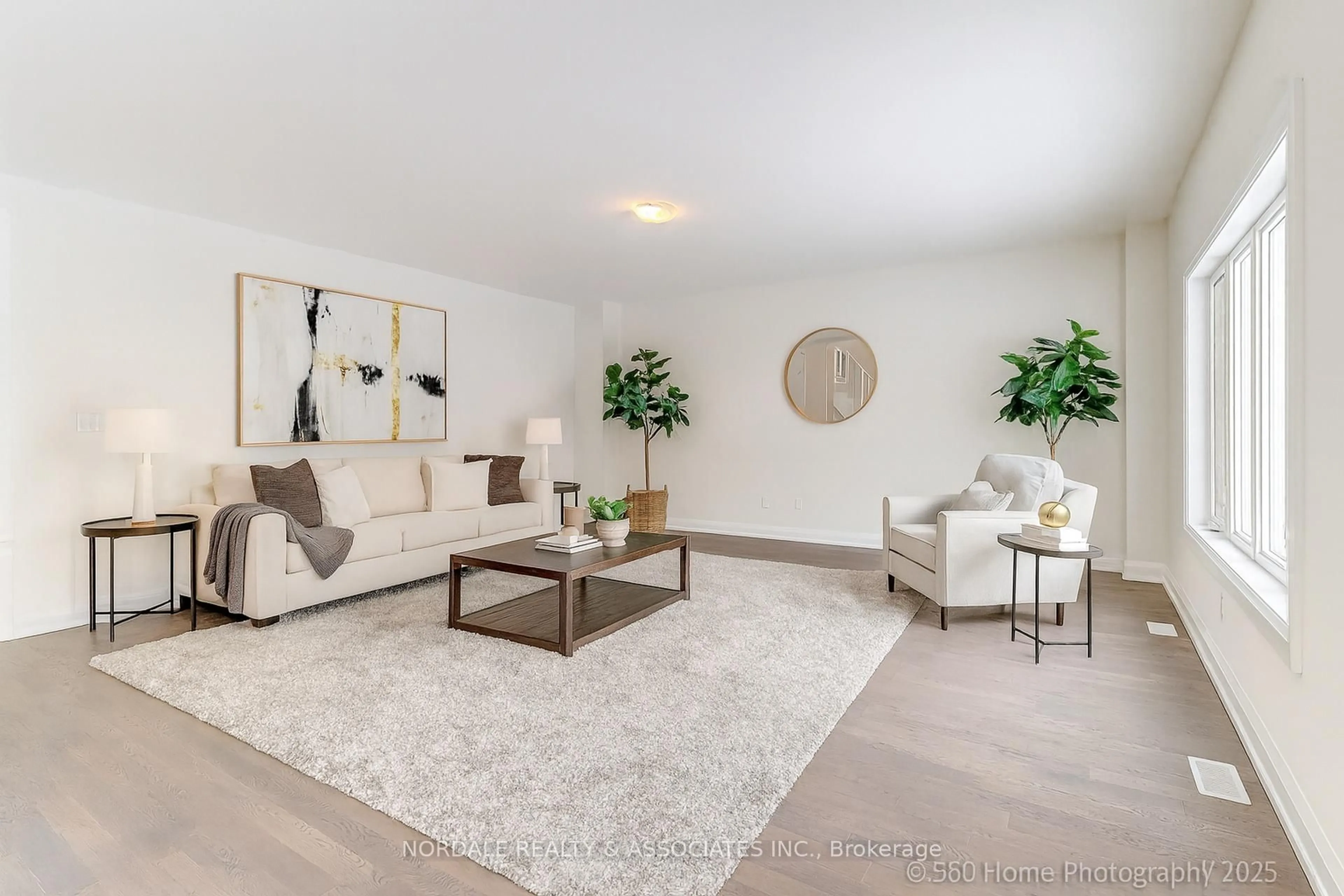 Living room with furniture, unknown for 248 Seguin St, Richmond Hill Ontario L4E 2Y8