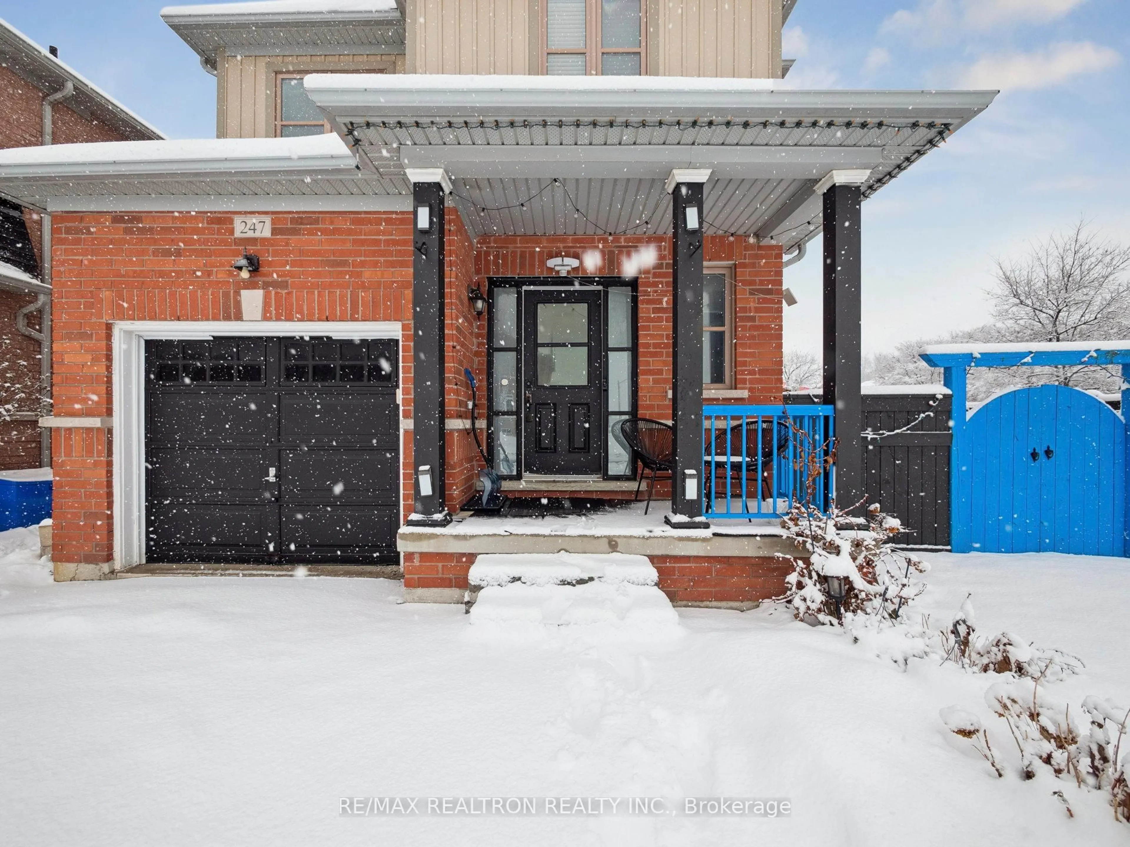 Home with brick exterior material, street for 247 Cabin Trail Cres, Whitchurch-Stouffville Ontario L4A 0S4