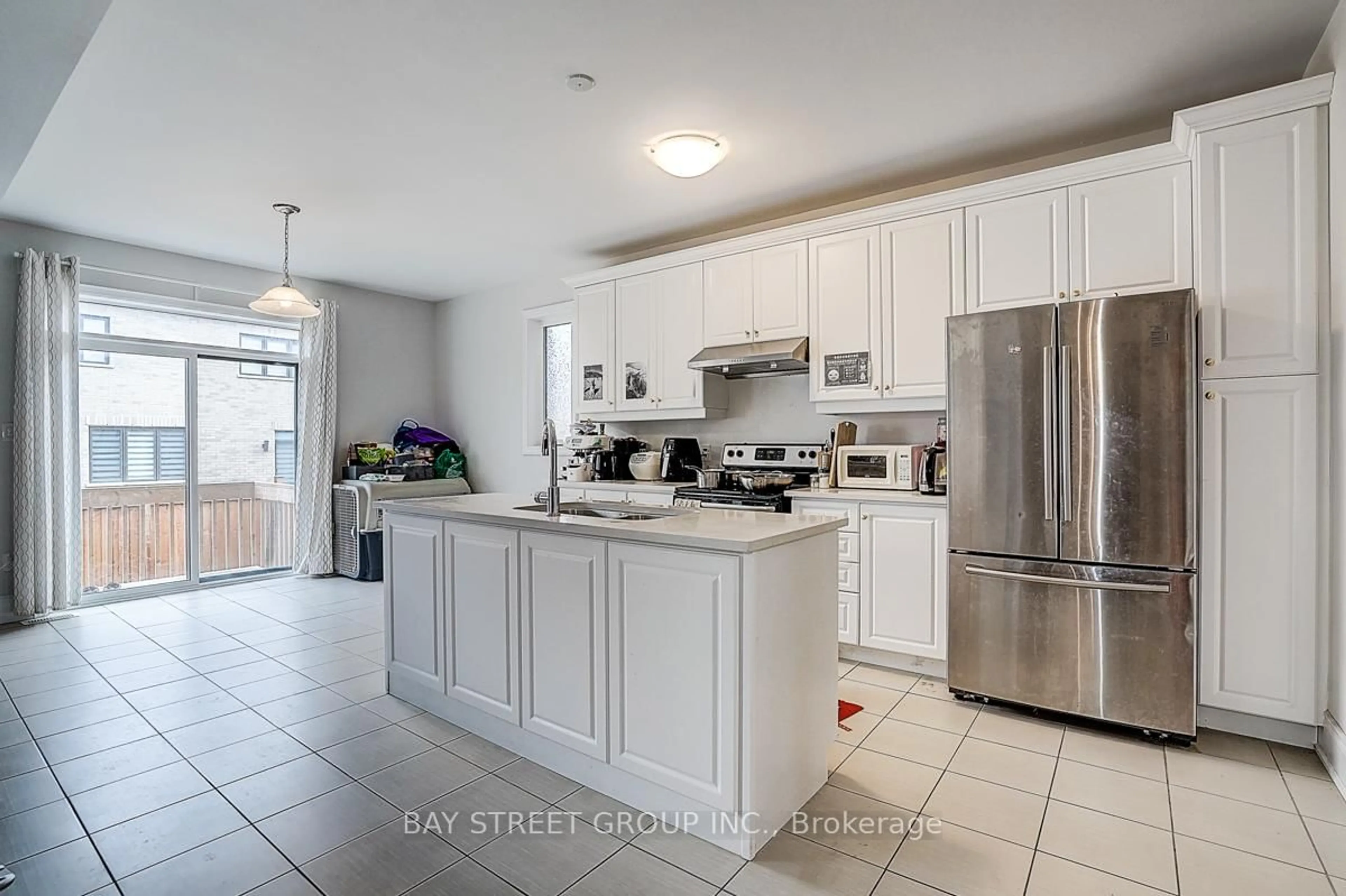 Open concept kitchen, ceramic/tile floor for 19 Nigh Dr, Markham Ontario L3S 0G4