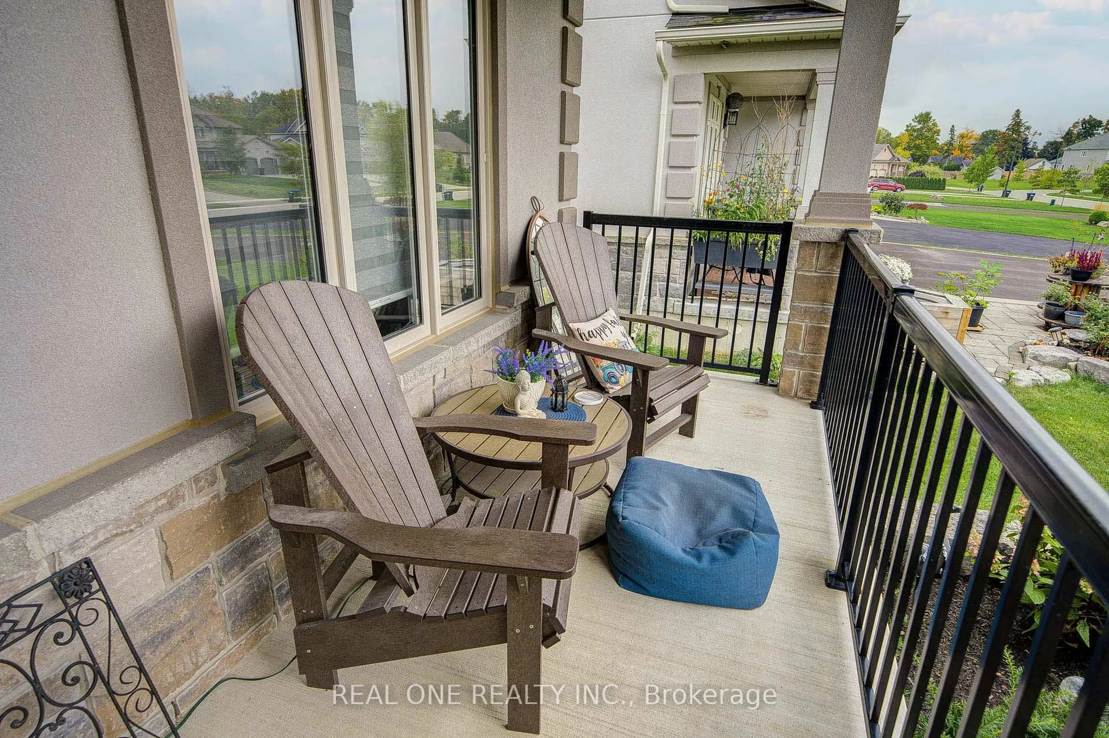 Patio, water/lake/river/ocean view for 295 Sunnybrae Ave, Innisfil Ontario L9S 0K9