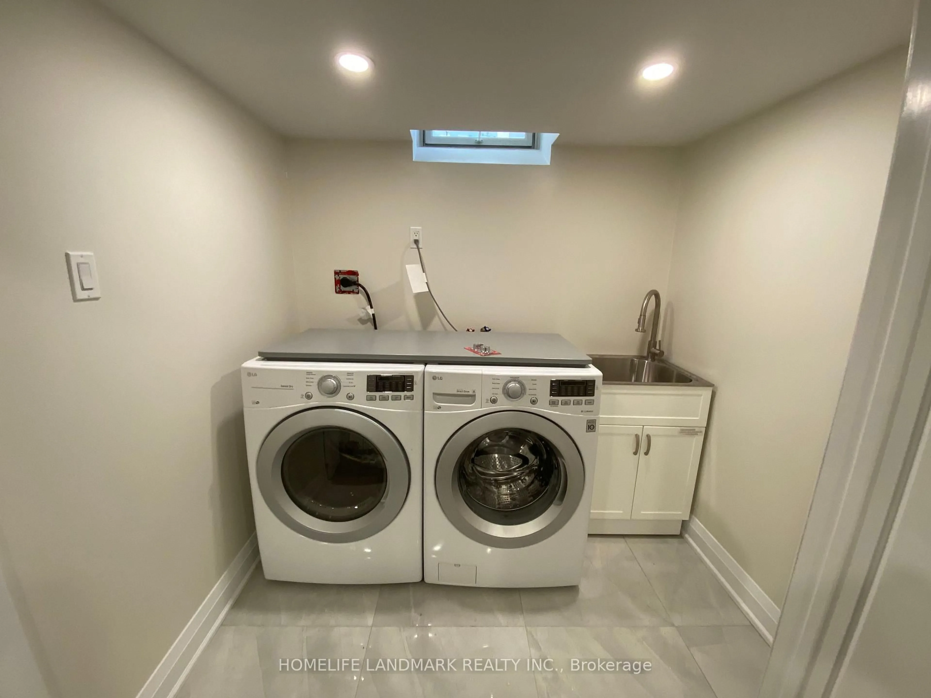 Laundry room for 16 Gauguin Ave, Vaughan Ontario L4J 9J7