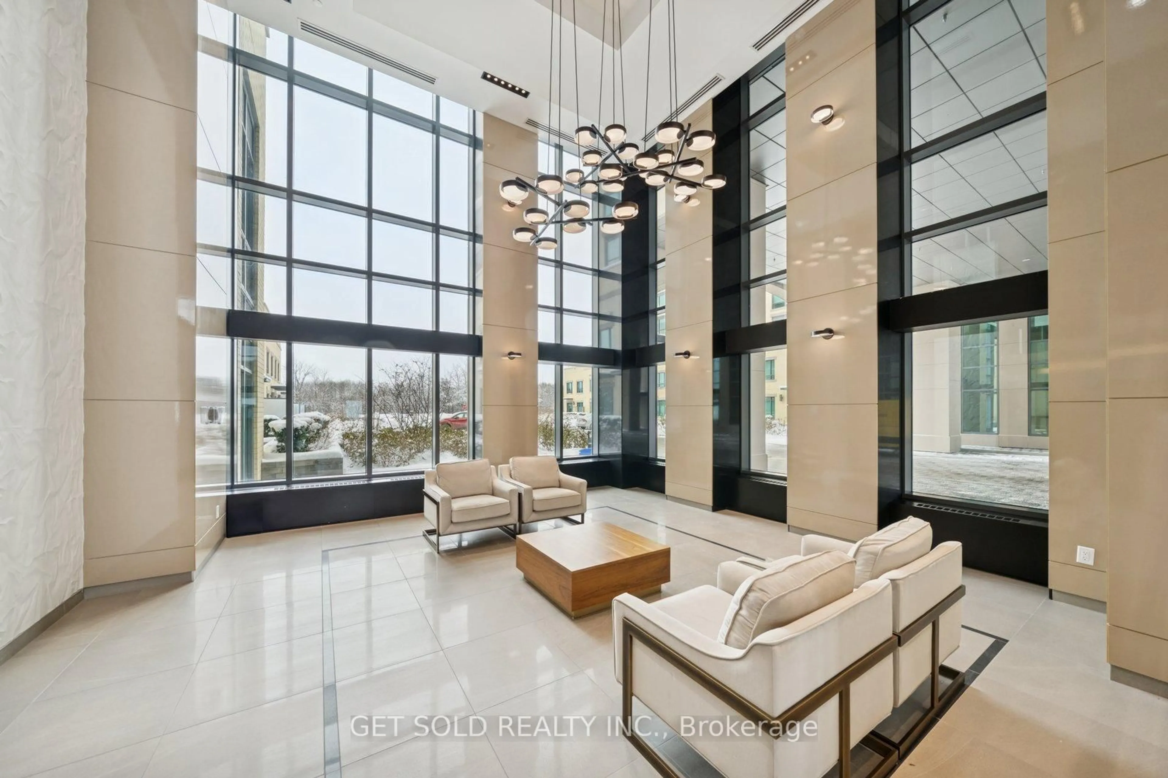 Indoor foyer for 11750 Ninth Line #728, Whitchurch-Stouffville Ontario L4A 1H6