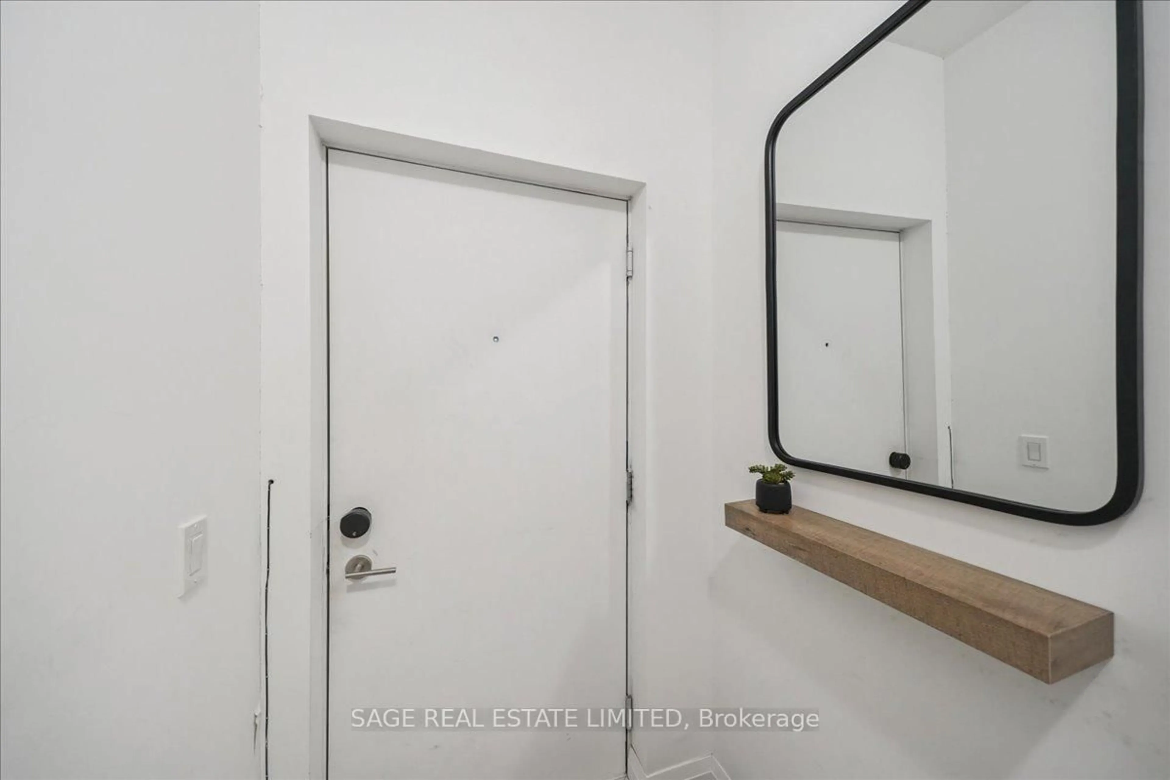 Unknown for 56 Coles Ave #203, Vaughan Ontario L4L 0J1