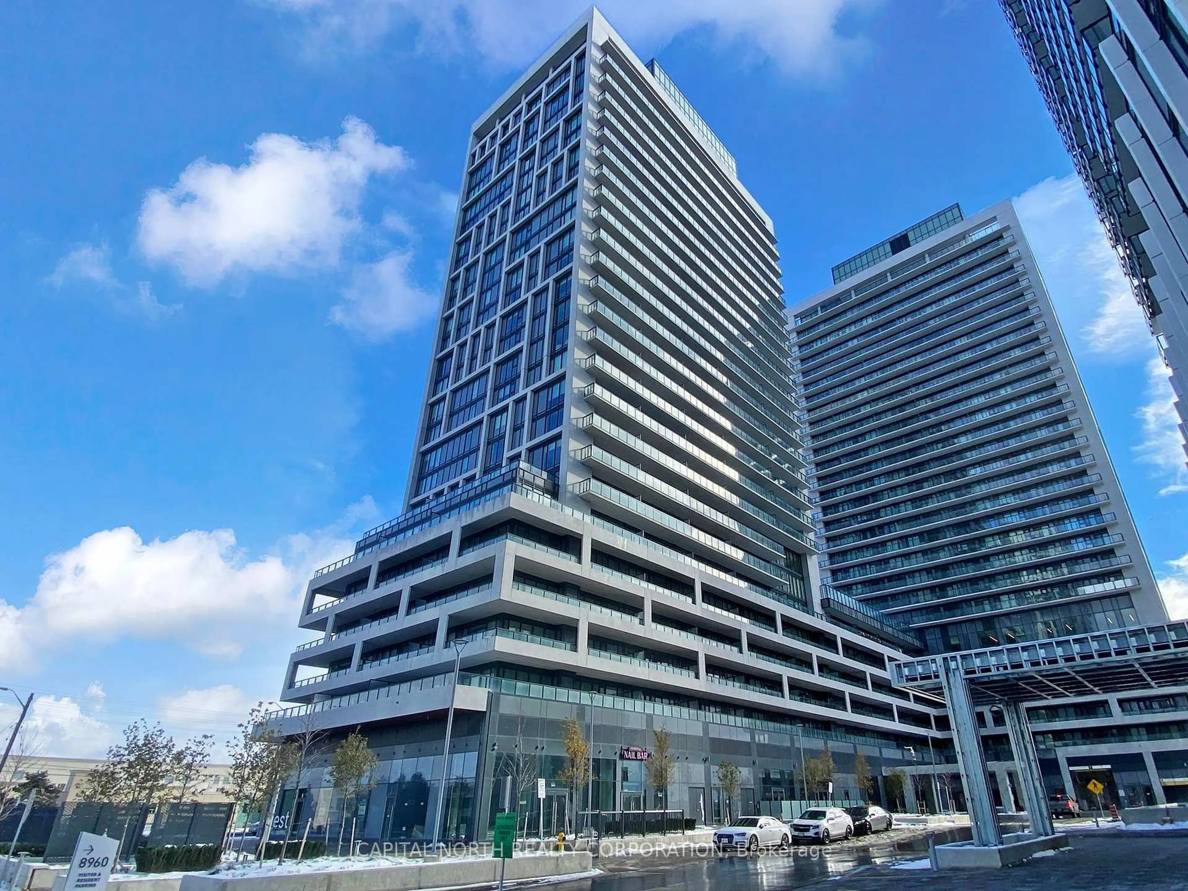 Indoor foyer for 8960 Jane St #334, Vaughan Ontario L4K 2M9