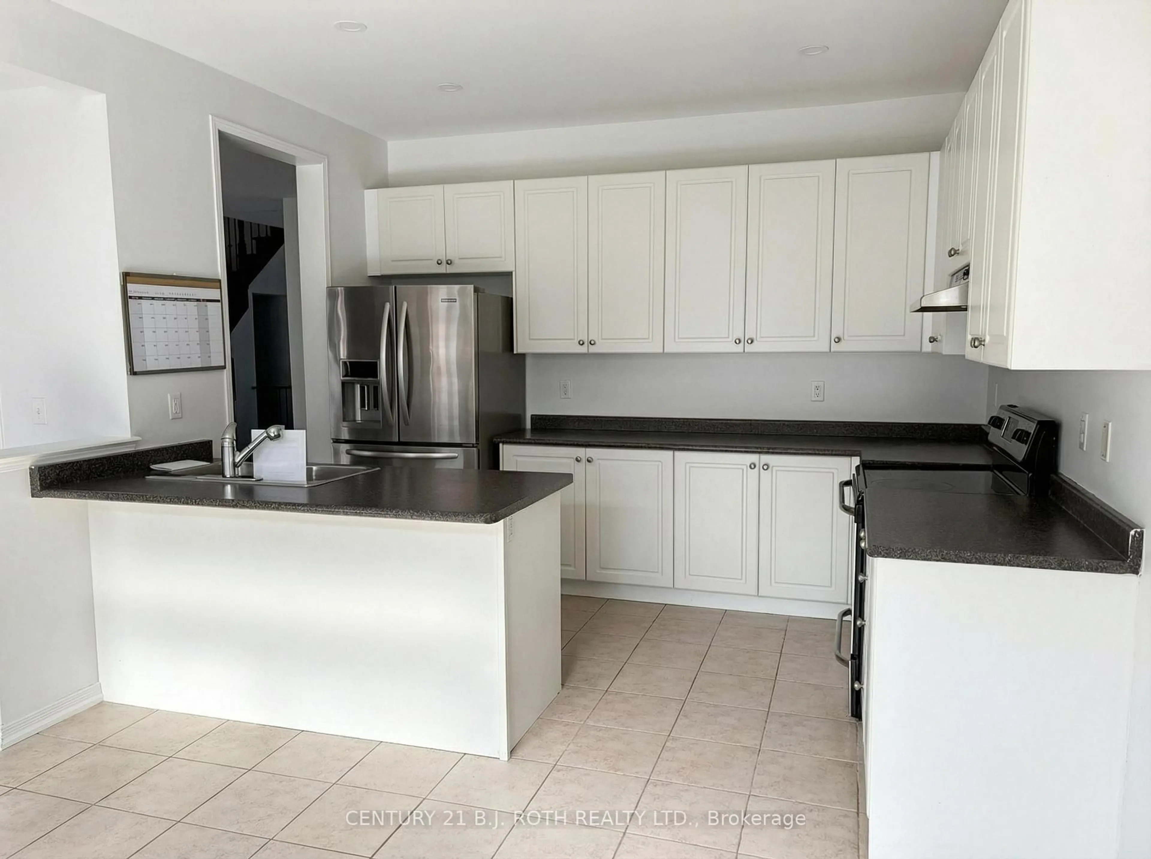 Standard kitchen, ceramic/tile floor for 23 Adams Rd, New Tecumseth Ontario L9R 0L1
