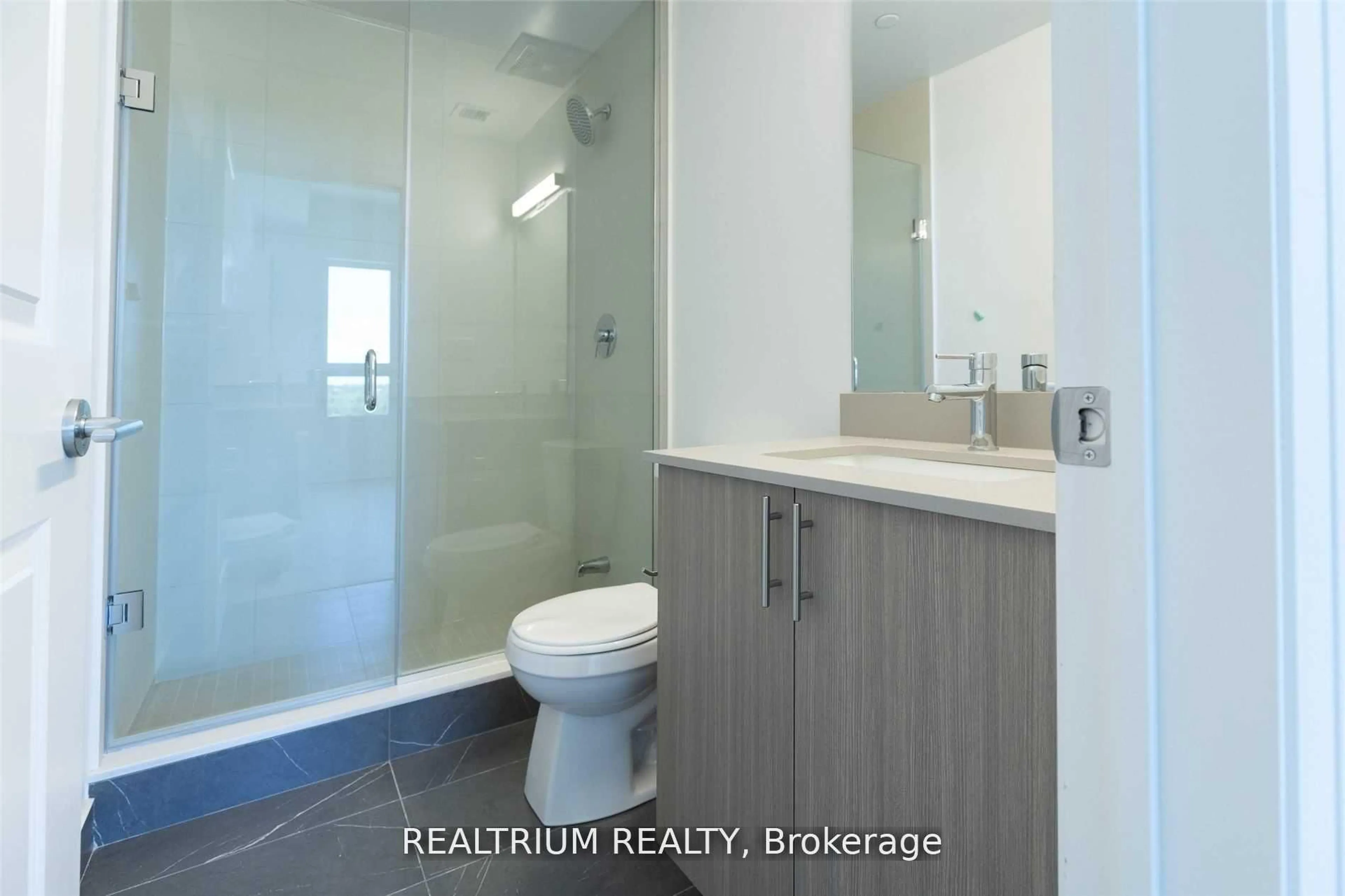 Standard bathroom, ceramic/tile floor for 9700 Ninth Line #602, Markham Ontario L6B 1A8