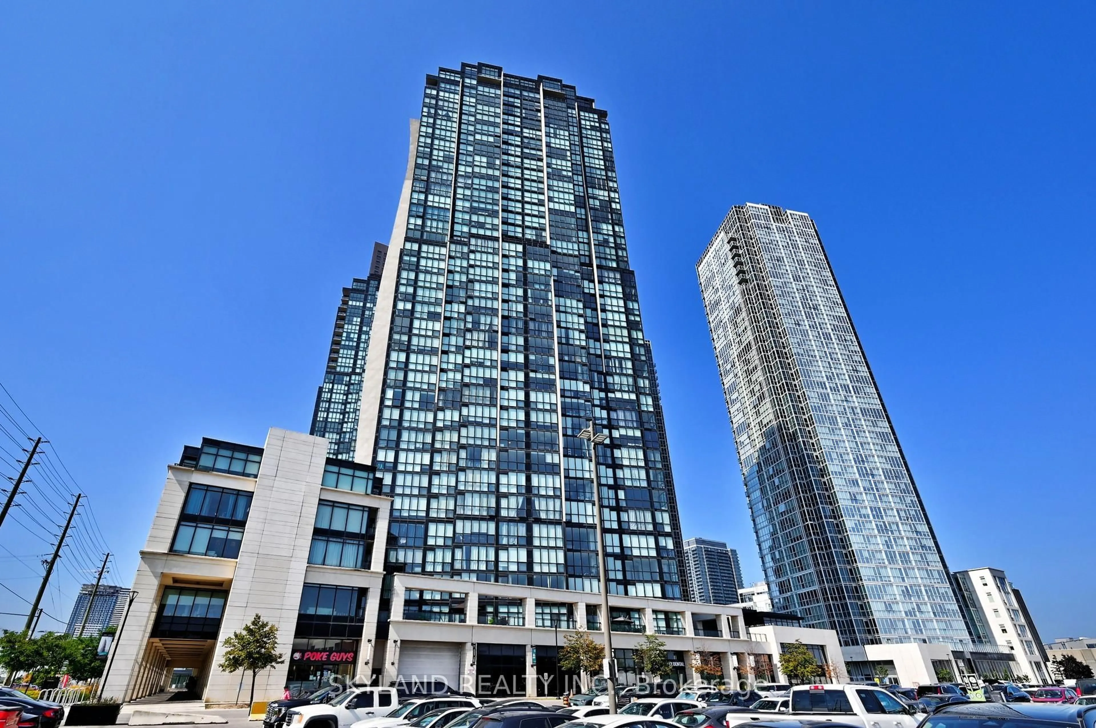 Indoor foyer for 2900 Highway 7 Rd #903, Vaughan Ontario L4K 0G3