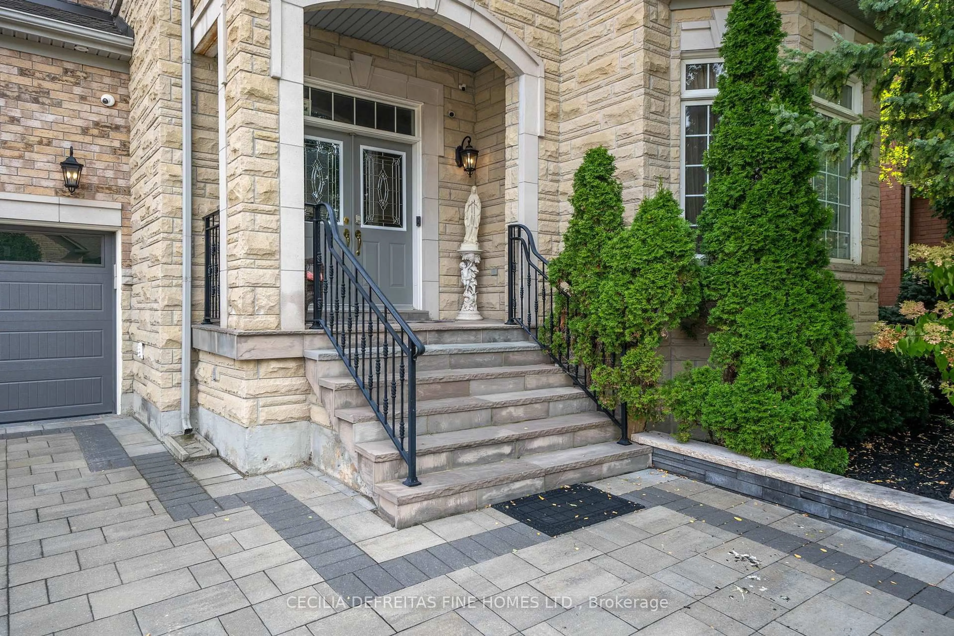 Unknown for 11 Beauvista Crt, Vaughan Ontario L4H 3G6