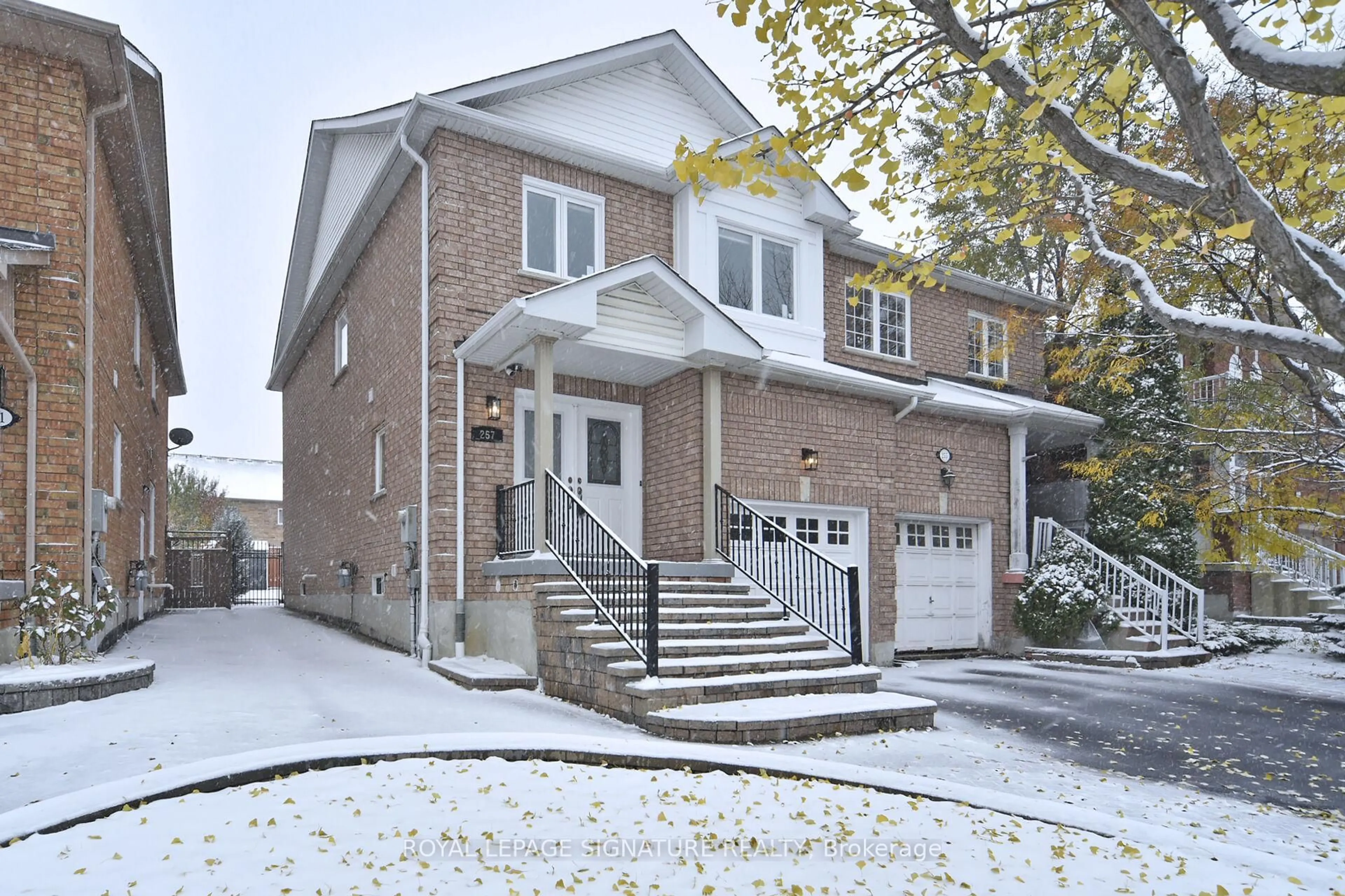 Home with brick exterior material, street for 257 Deepsprings Cres, Vaughan Ontario L6A 3L5
