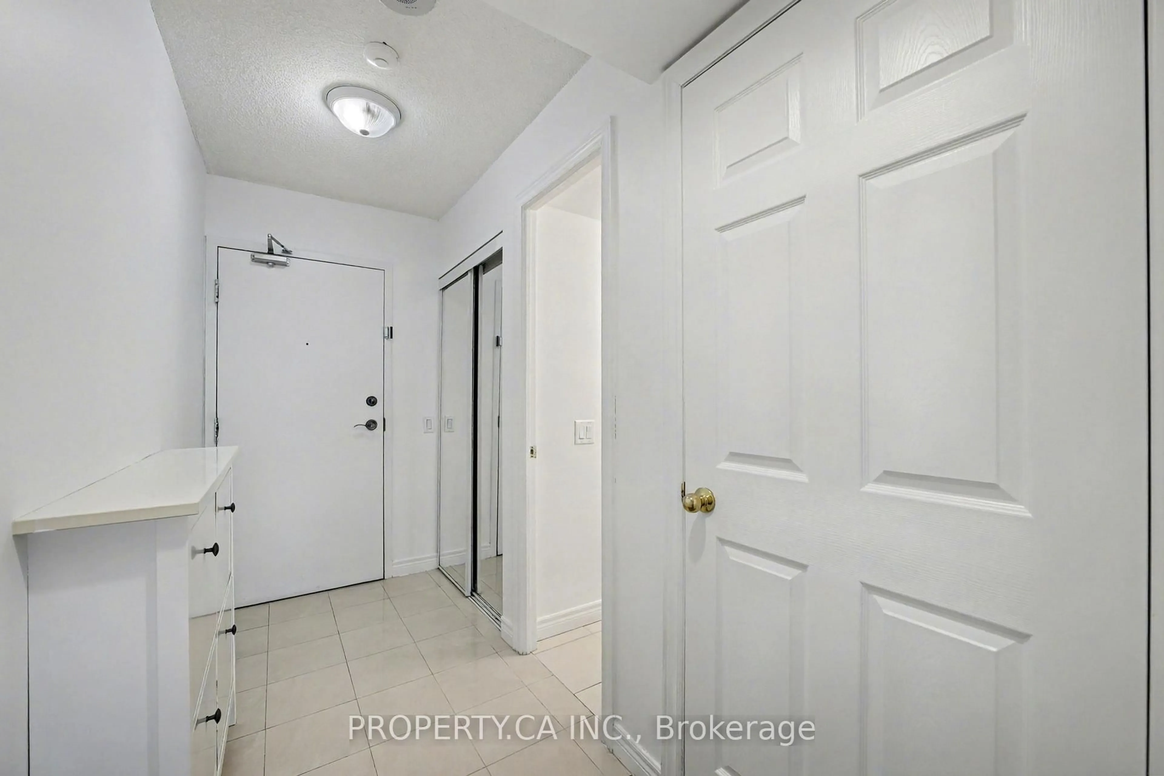 Indoor entryway for 51 Times Ave #301, Markham Ontario L3T 7X6