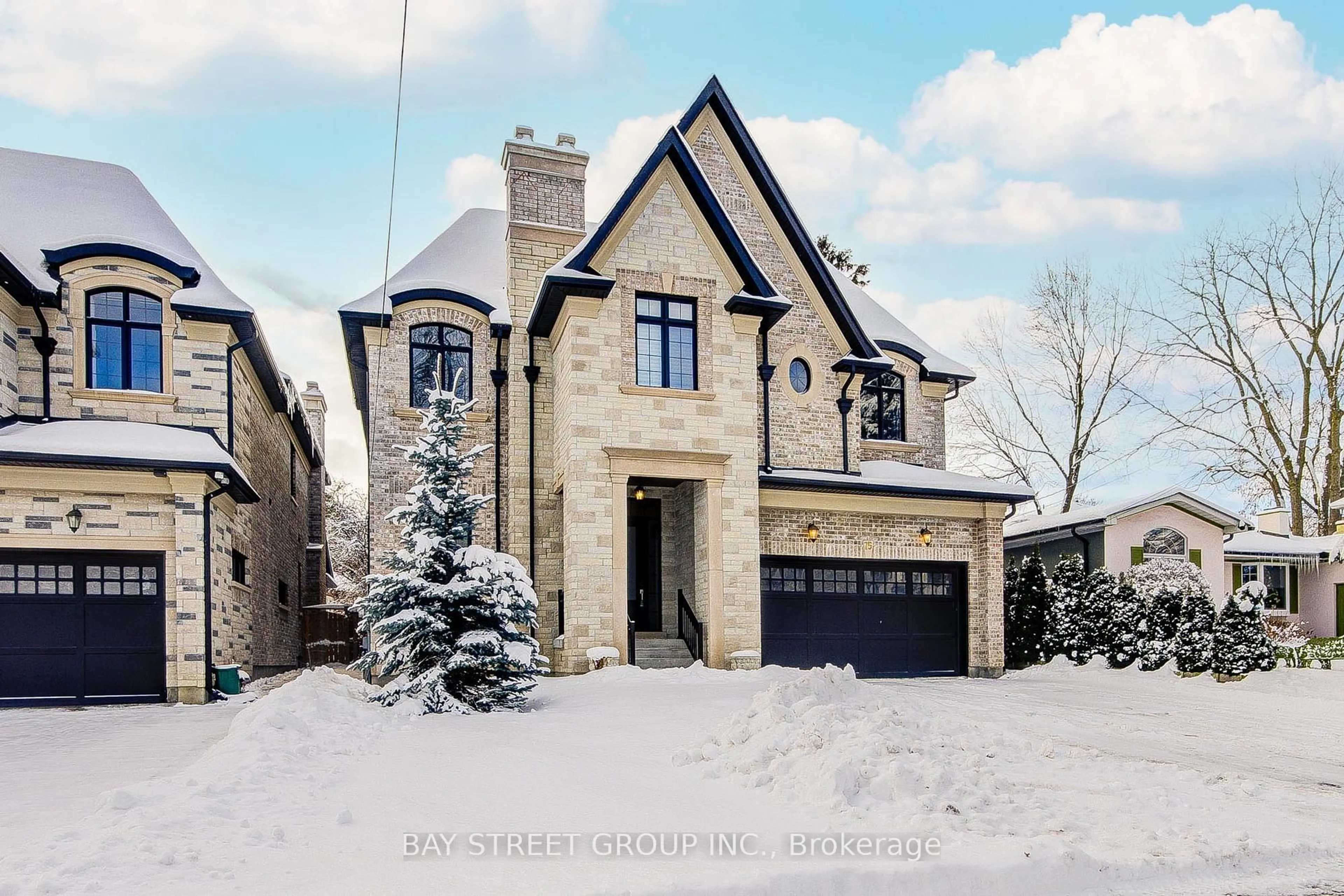 Home with brick exterior material, street for 75 Douglas Rd, Richmond Hill Ontario L4E 3H1