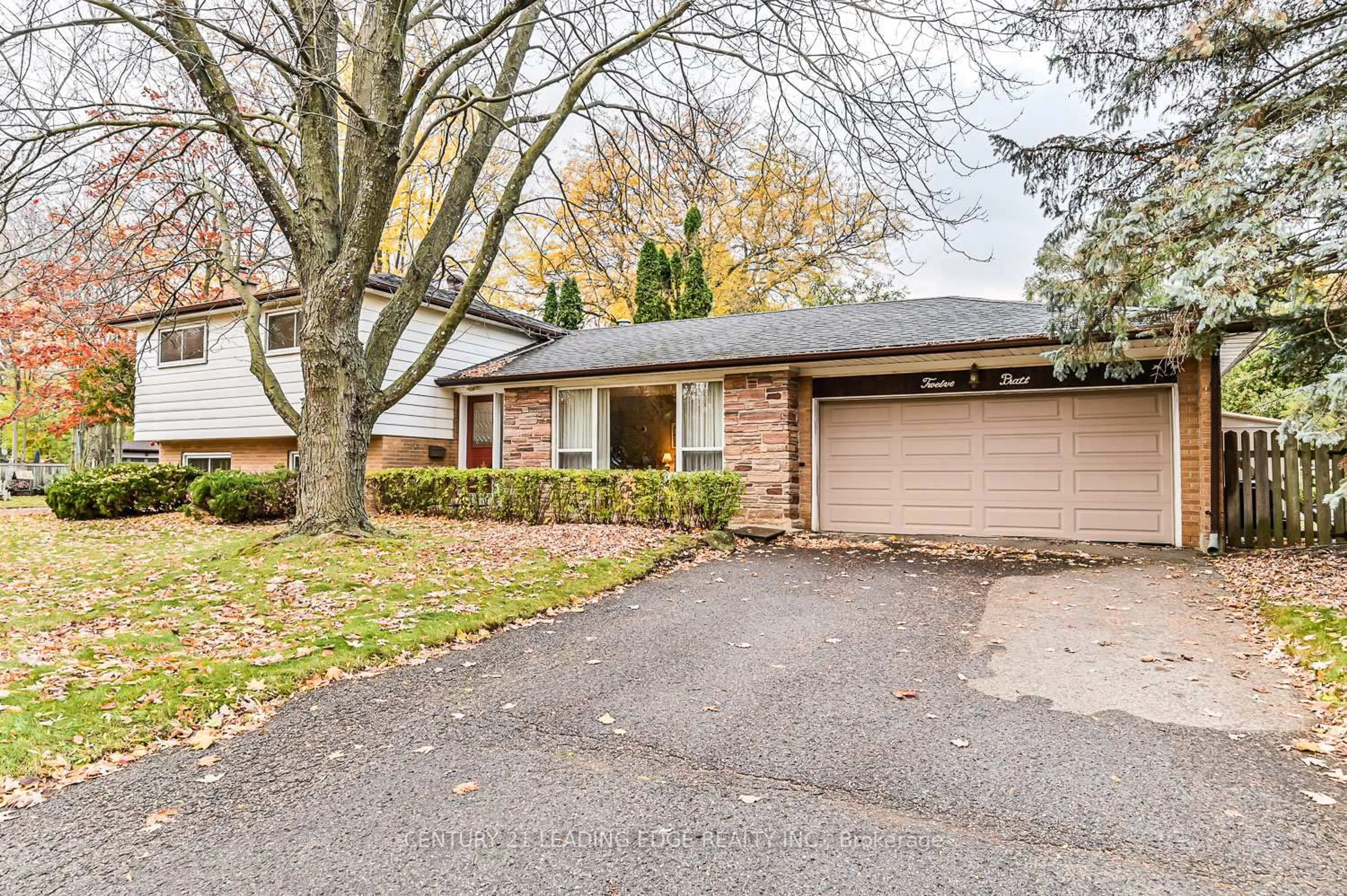 Home with brick exterior material, street for 12 Pratt Circ, Markham Ontario L3R 1Y2