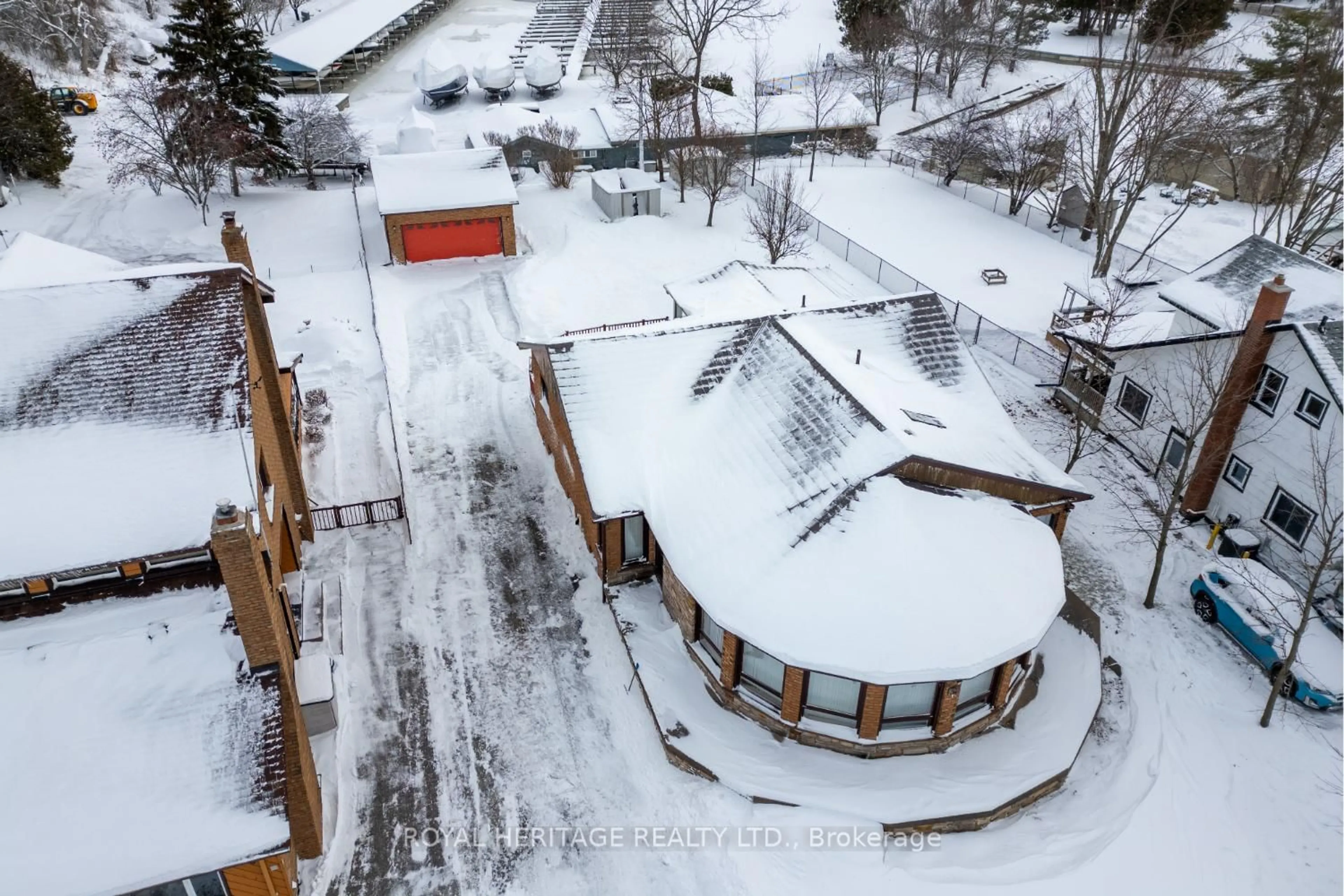 A pic from outside/outdoor area/front of a property/back of a property/a pic from drone, building for 31 Wellington St, Brock Ontario L0K 1A0