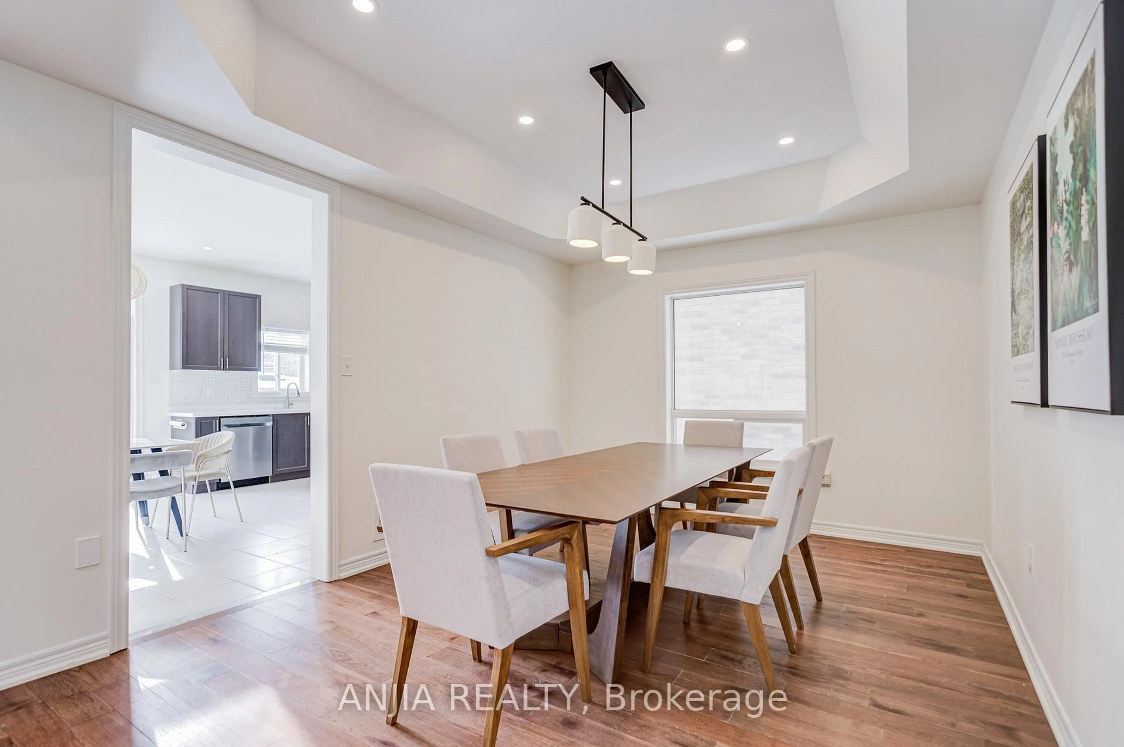 Dining room, unknown for 23 Grey Wing Ave, Georgina Ontario L4P 0B7