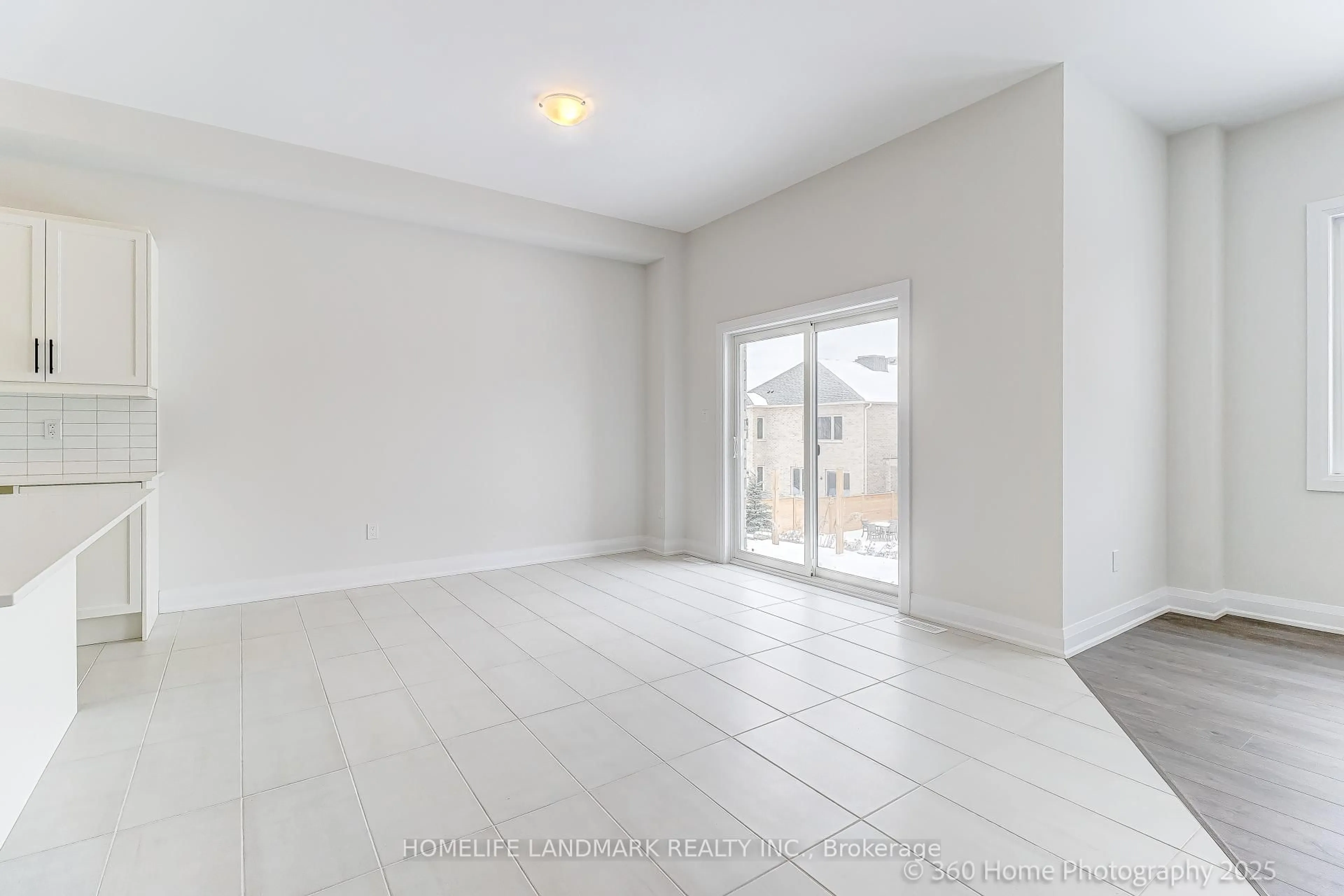 A pic of a room for 241 SEGUIN St, Richmond Hill Ontario L4E 2Y5