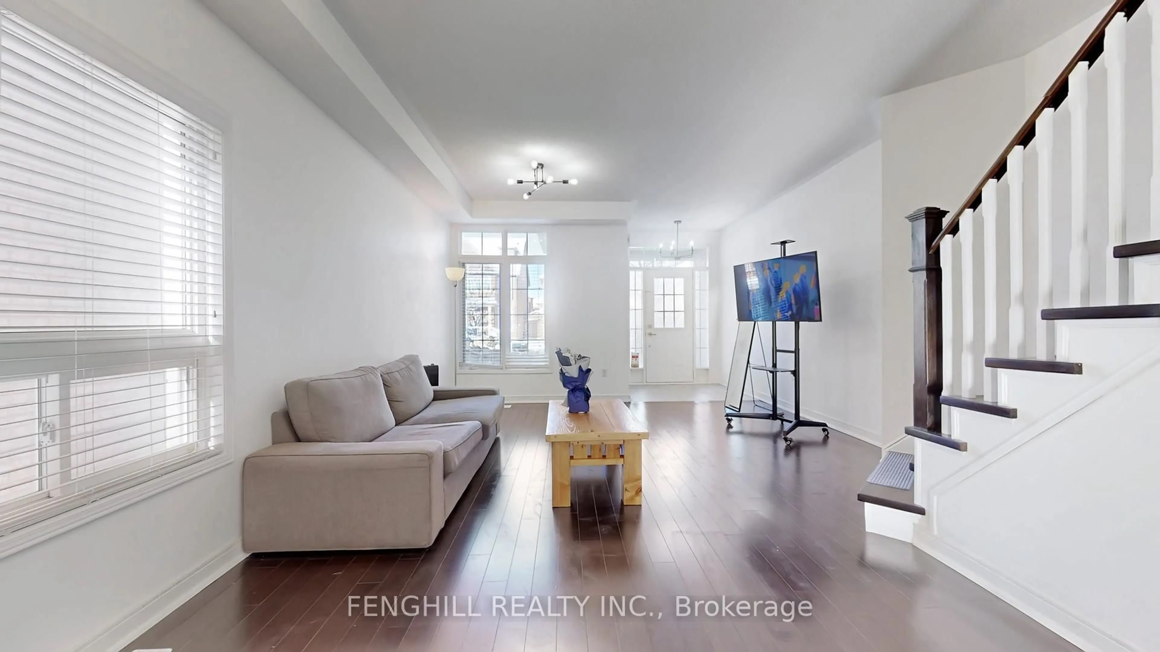 Living room with furniture, unknown for 231 Bur Oak Ave, Markham Ontario L6C 2L7