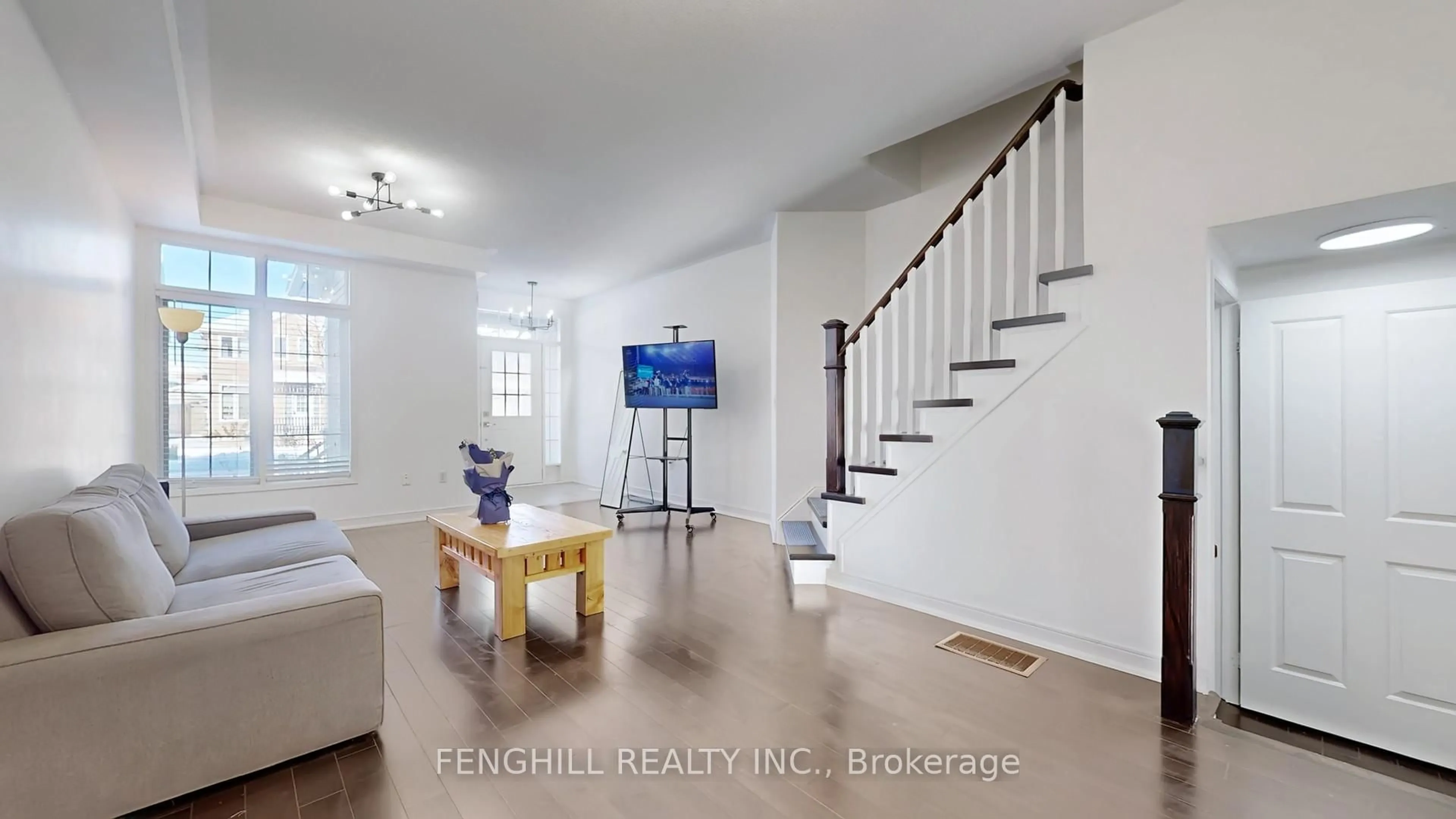 Indoor entryway for 231 Bur Oak Ave, Markham Ontario L6C 2L7