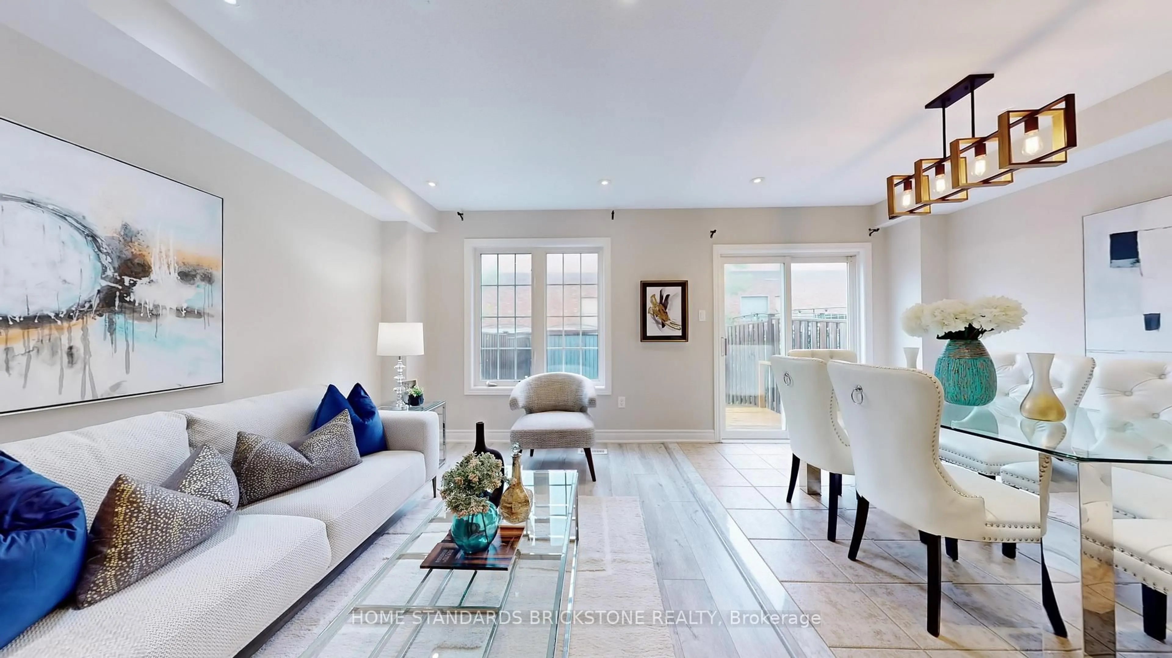 Living room with furniture, ceramic/tile floor for 151 Amulet Cres, Richmond Hill Ontario L4S 2T5