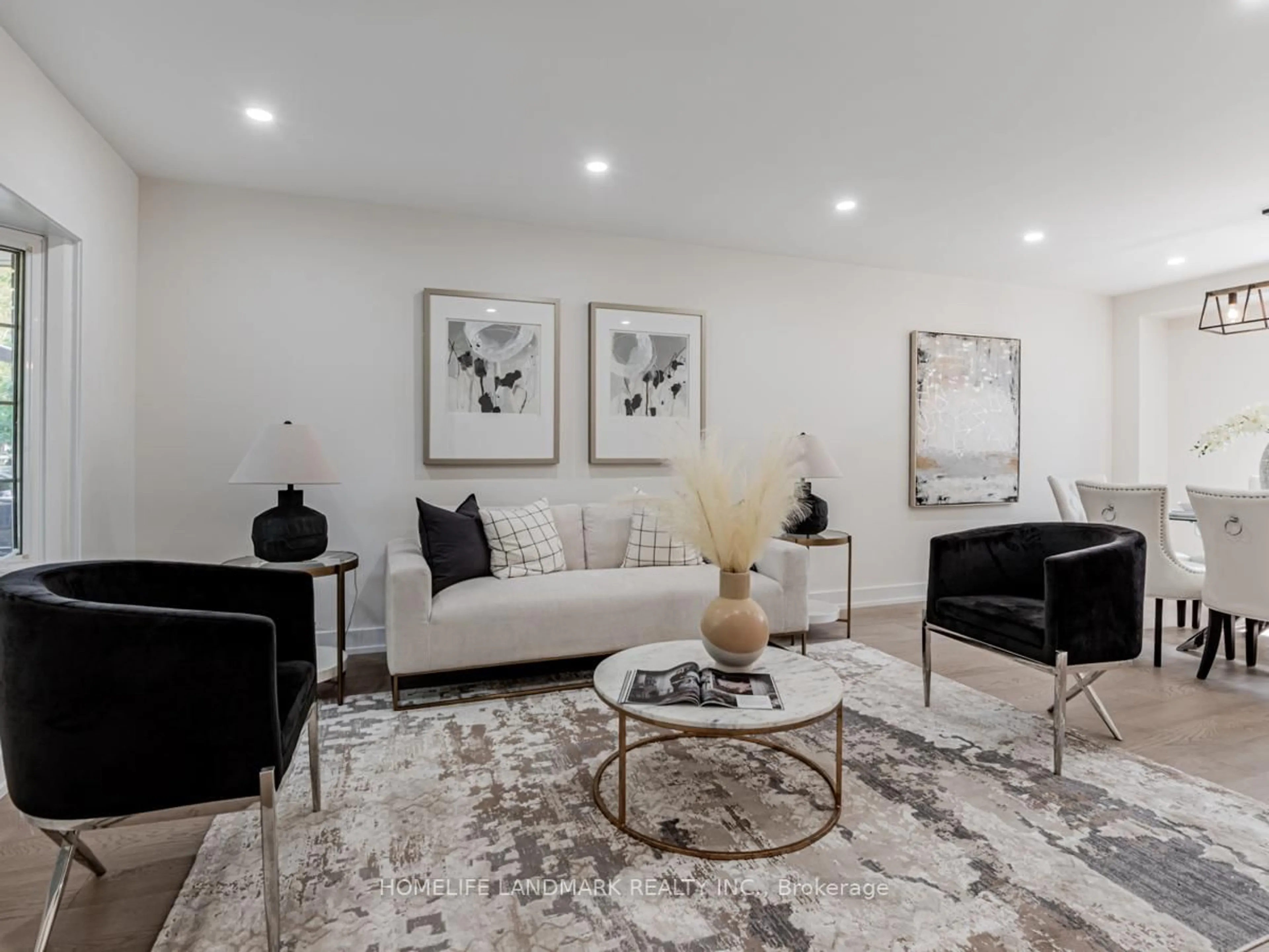 Living room with furniture, unknown for 9 Eastman Cres, Newmarket Ontario L3Y 5T9