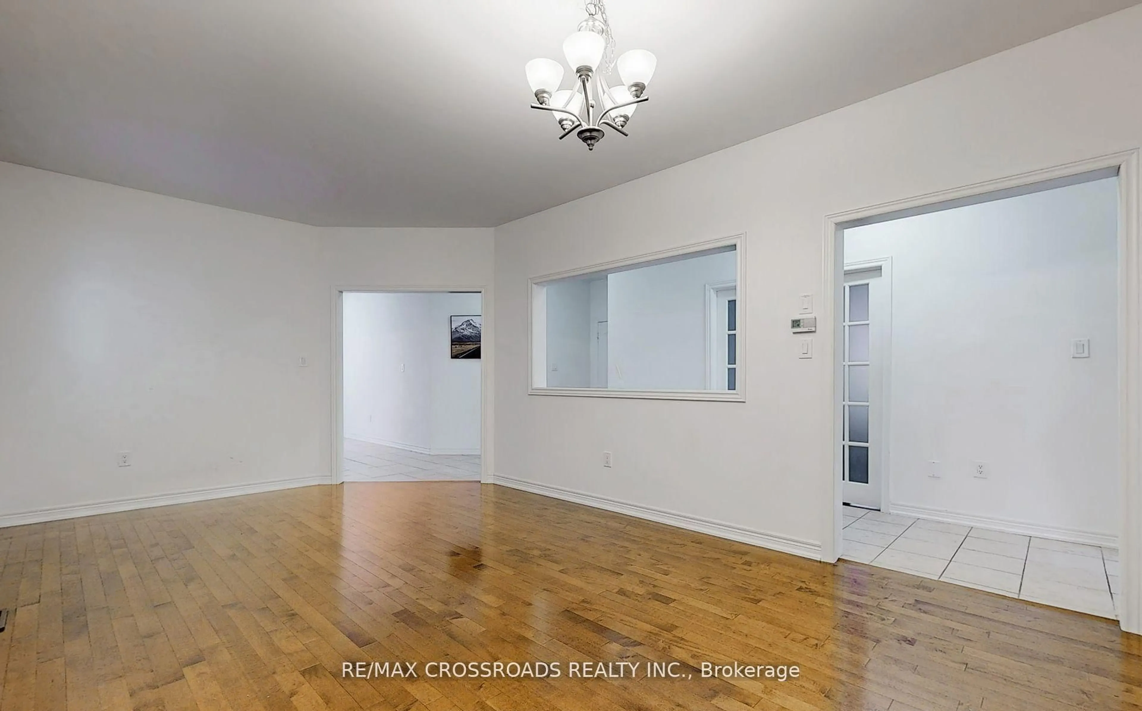 A pic of a room for 73 Eakin Mill Rd, Markham Ontario L6E 1N9