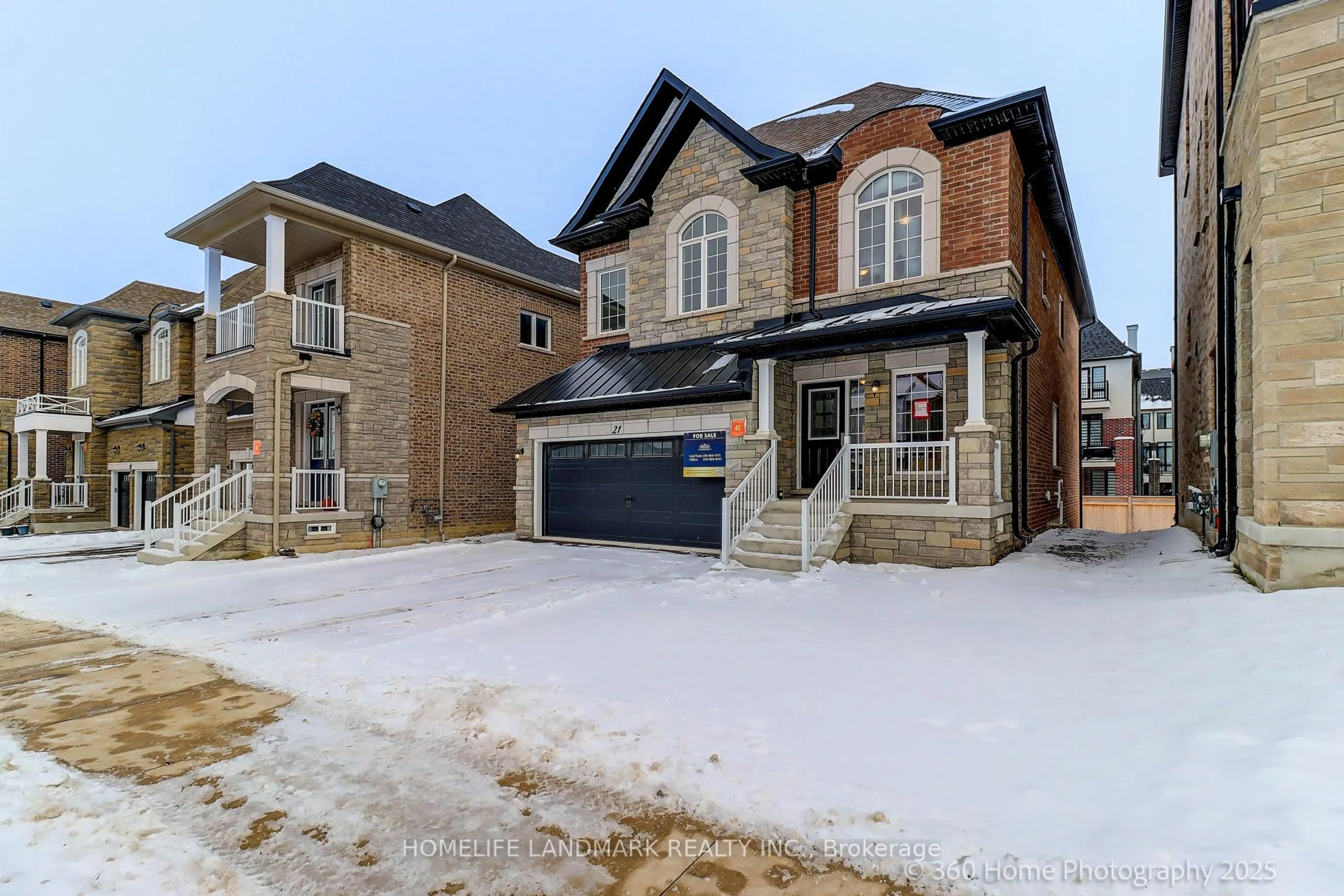 Home with brick exterior material, street for 21 Seguin St, Richmond Hill Ontario L4E 2X5