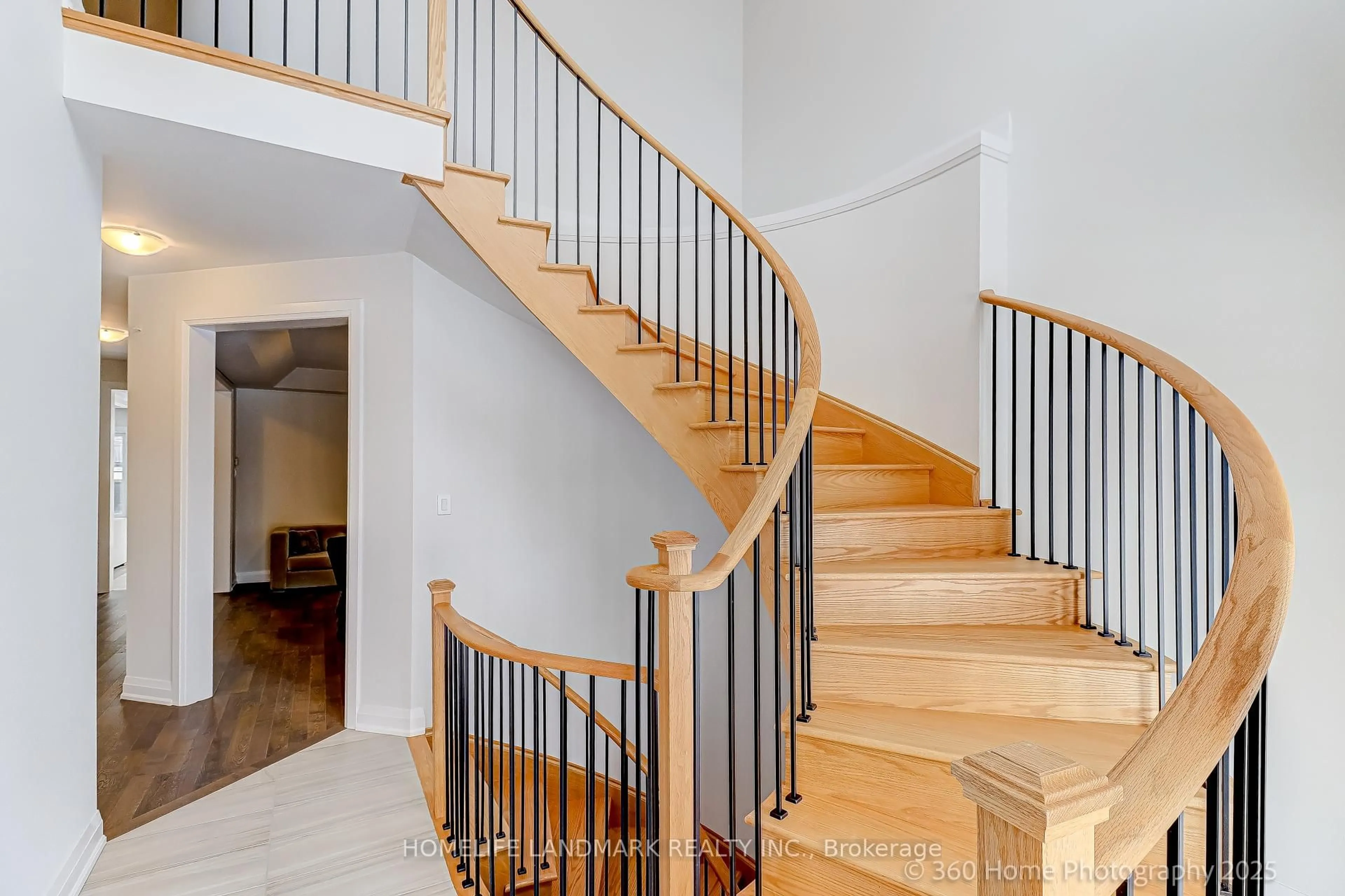 Stairs for 21 Seguin St, Richmond Hill Ontario L4E 2X5