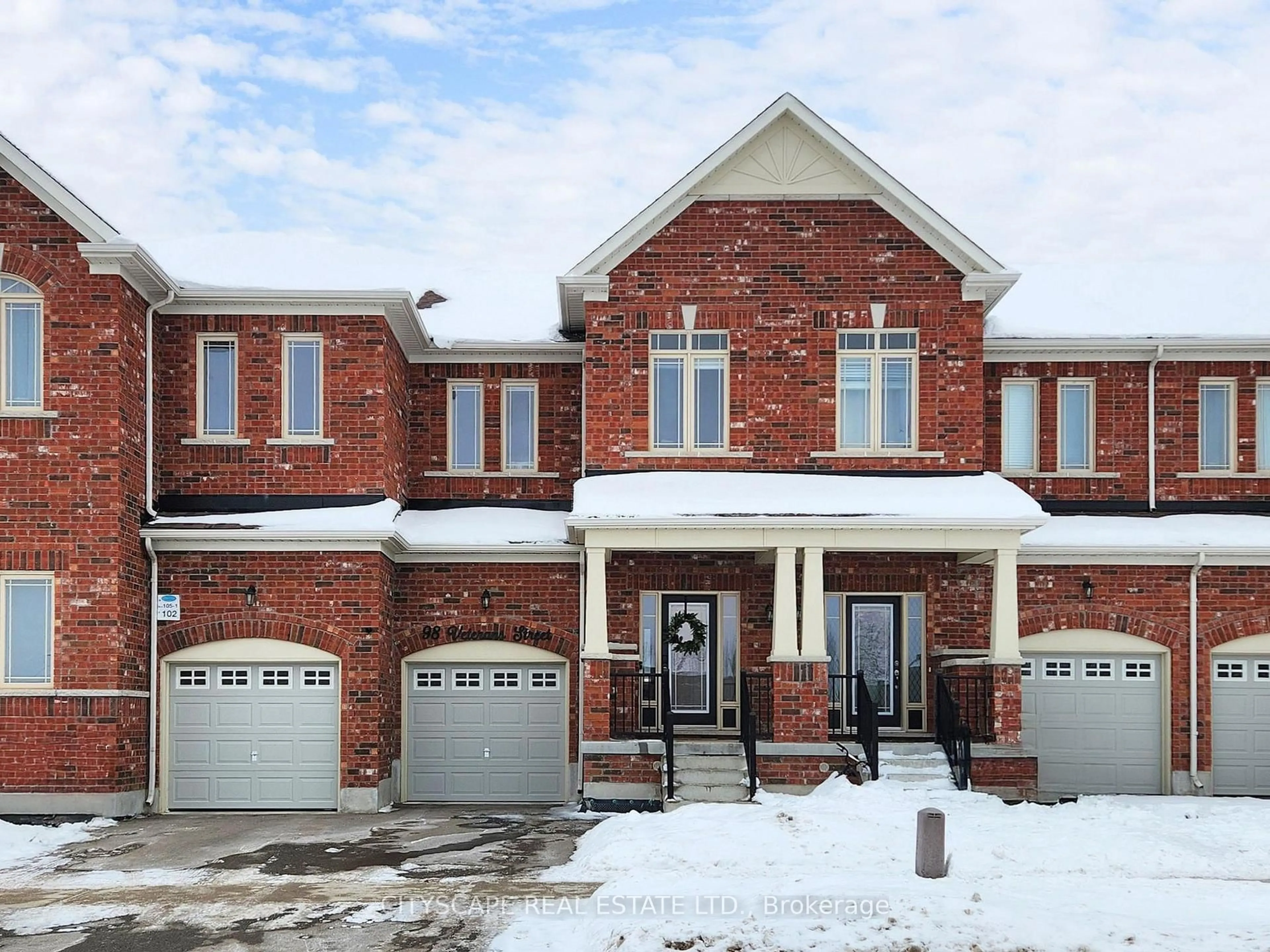 Home with brick exterior material, street for 98 Veterans St, Bradford West Gwillimbury Ontario L3Z 4H7