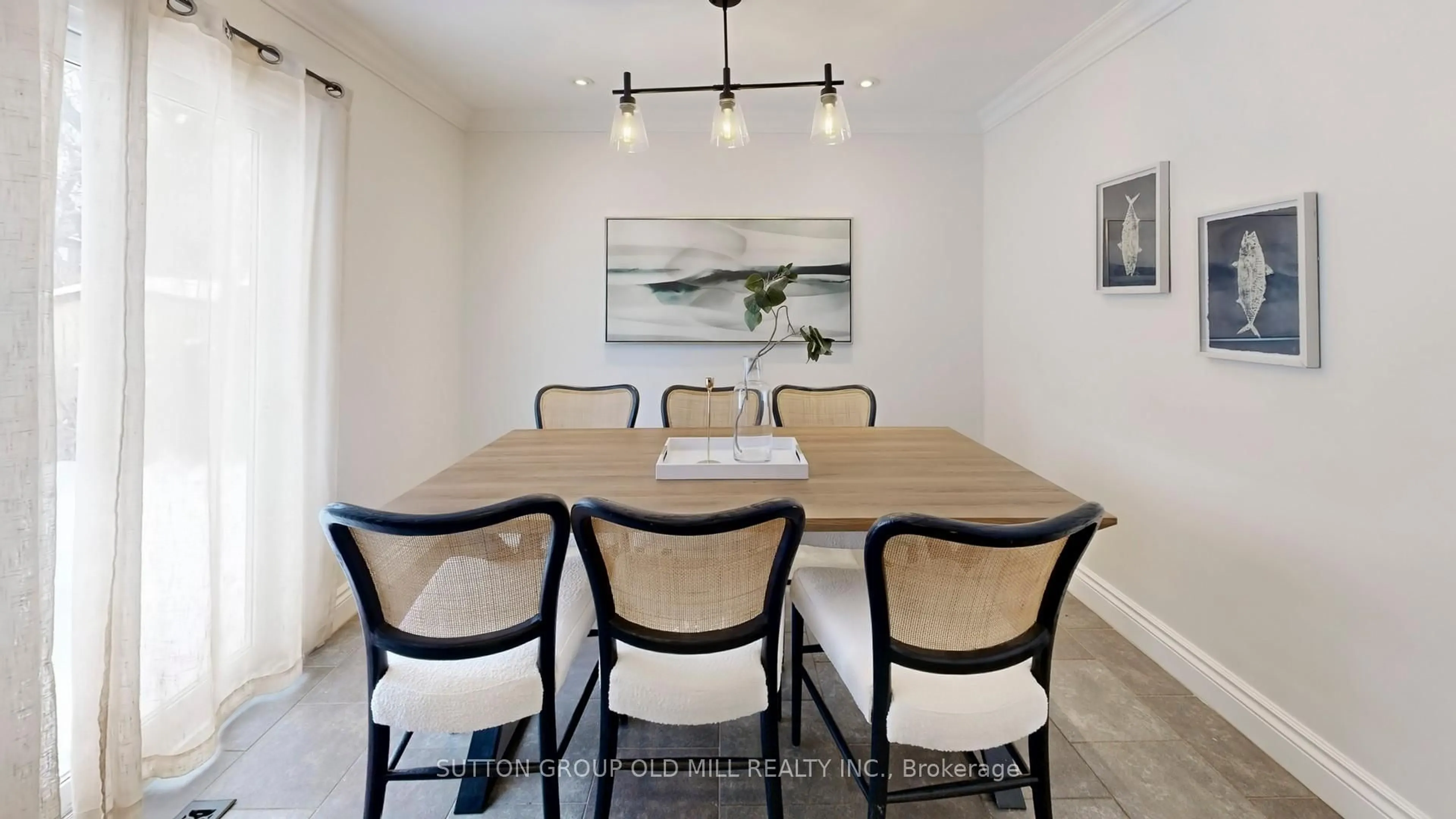 Dining room, unknown for 20 Springburn Cres, Aurora Ontario L4G 3P5