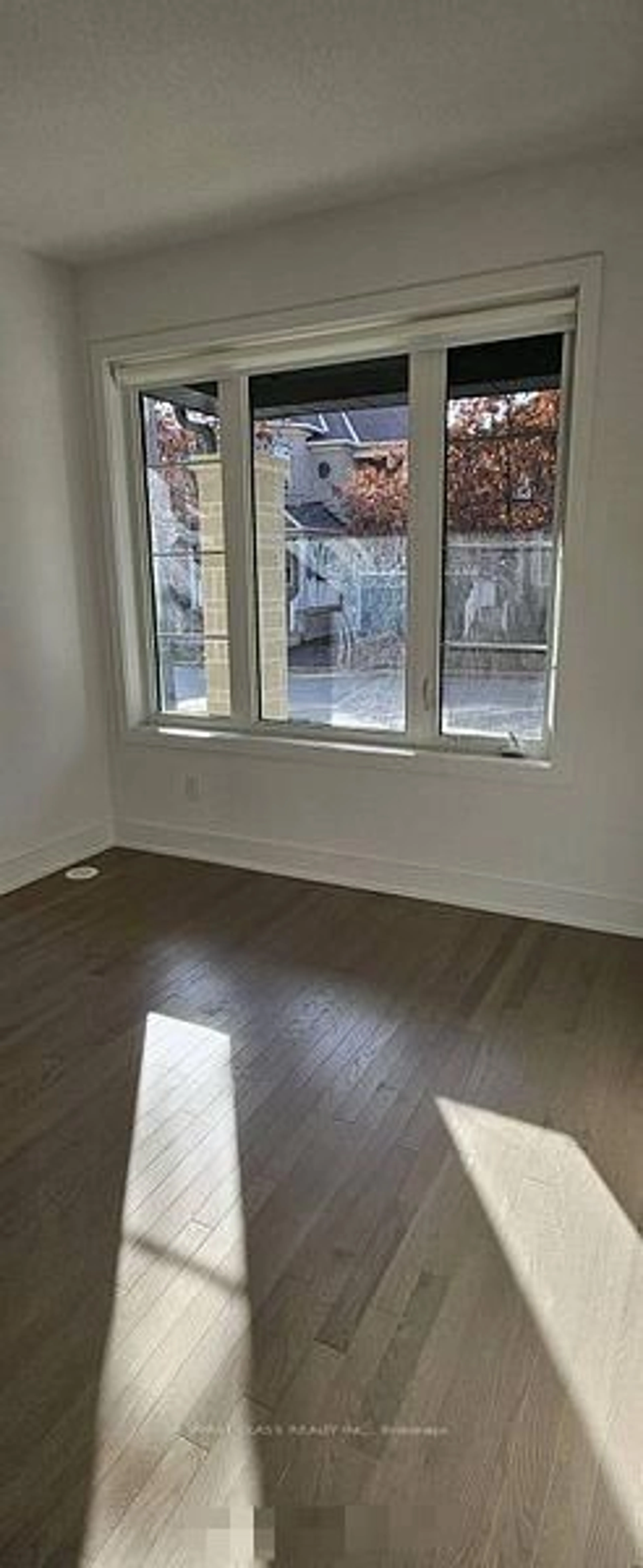 A pic of a room for 12 Carole Bell Way, Markham Ontario L6E 0W2