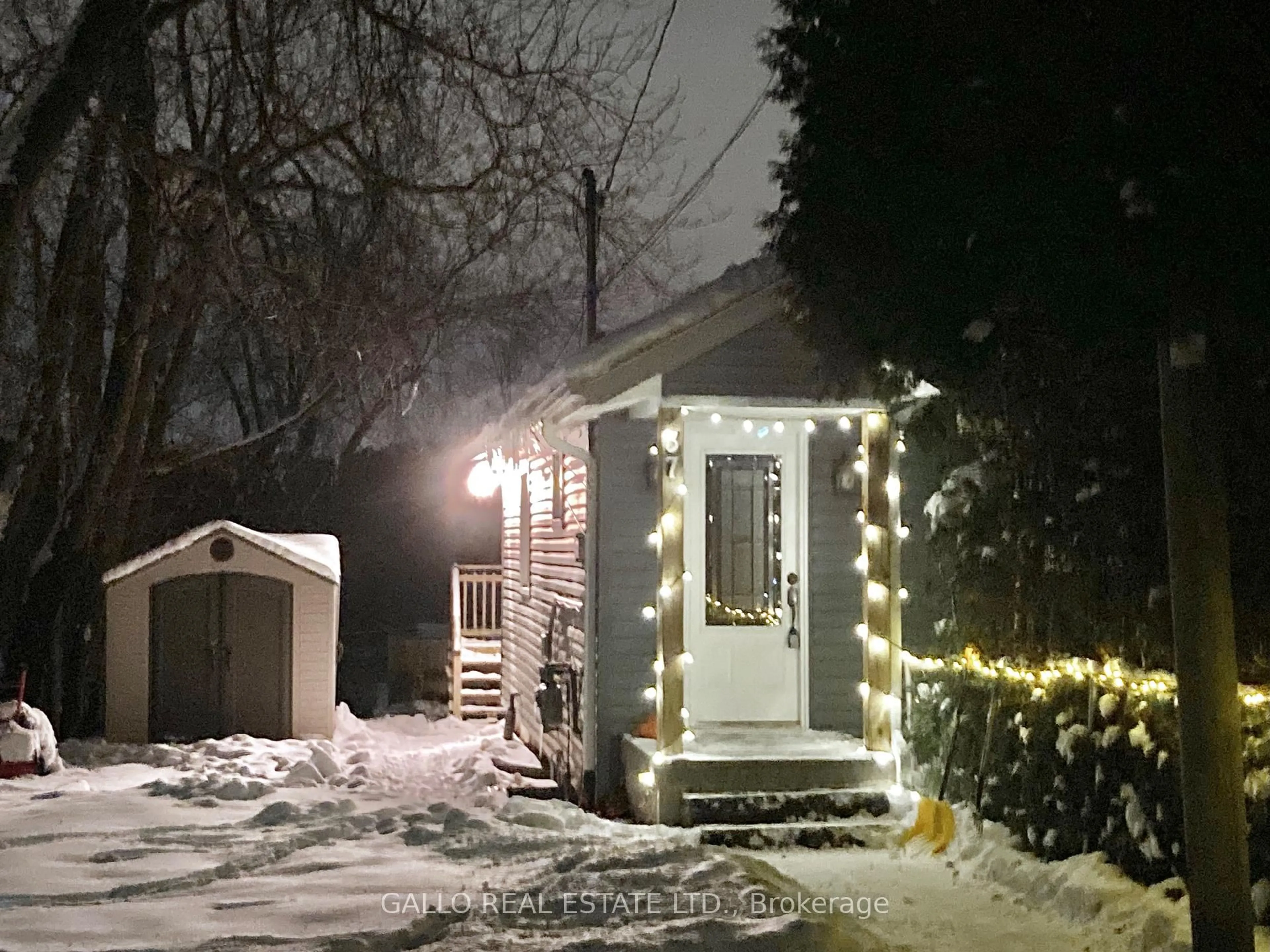 Unknown for 37 Windsor Dr, Whitchurch-Stouffville Ontario L4A 7X3