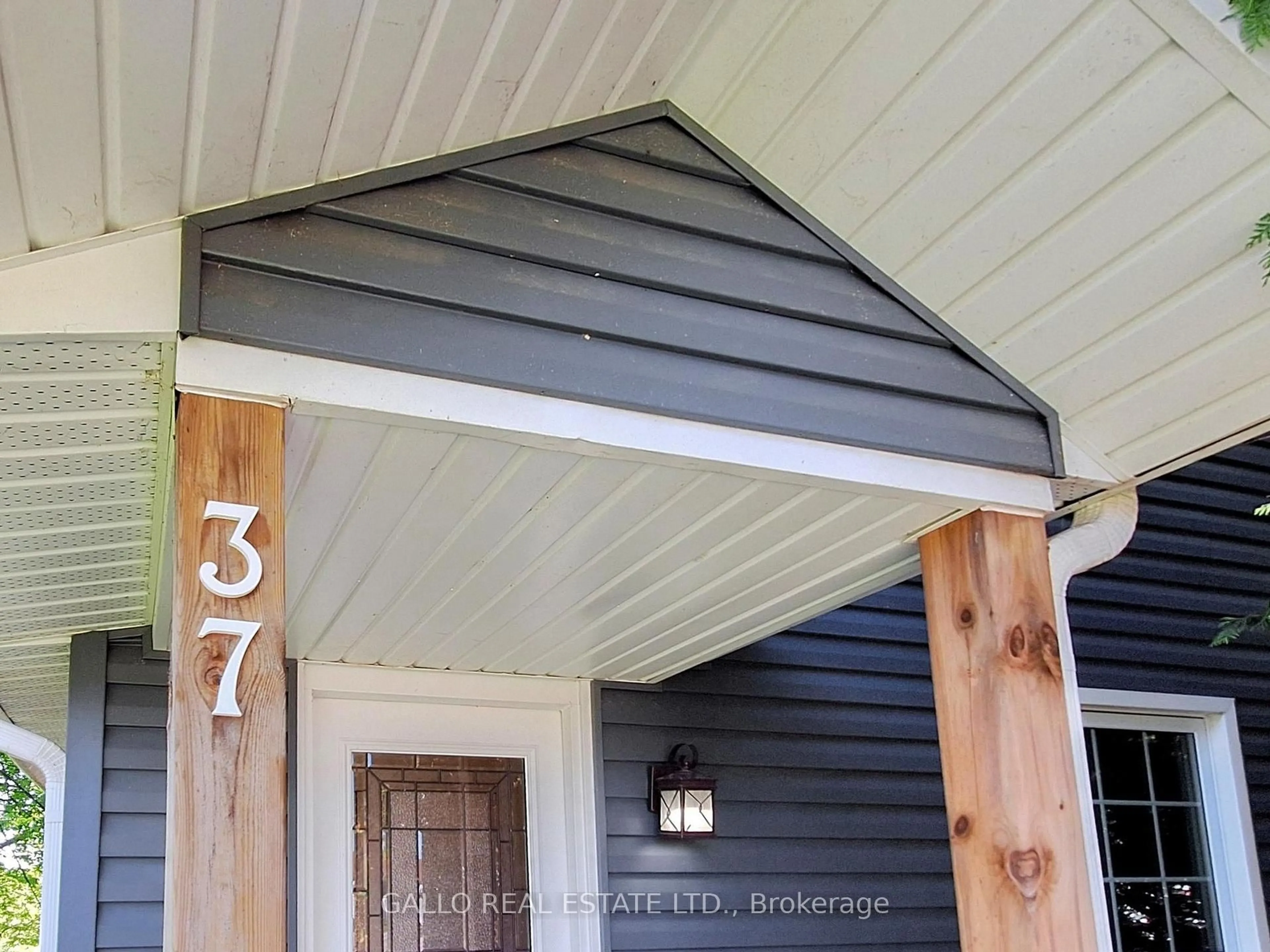 Unknown for 37 Windsor Dr, Whitchurch-Stouffville Ontario L4A 7X3