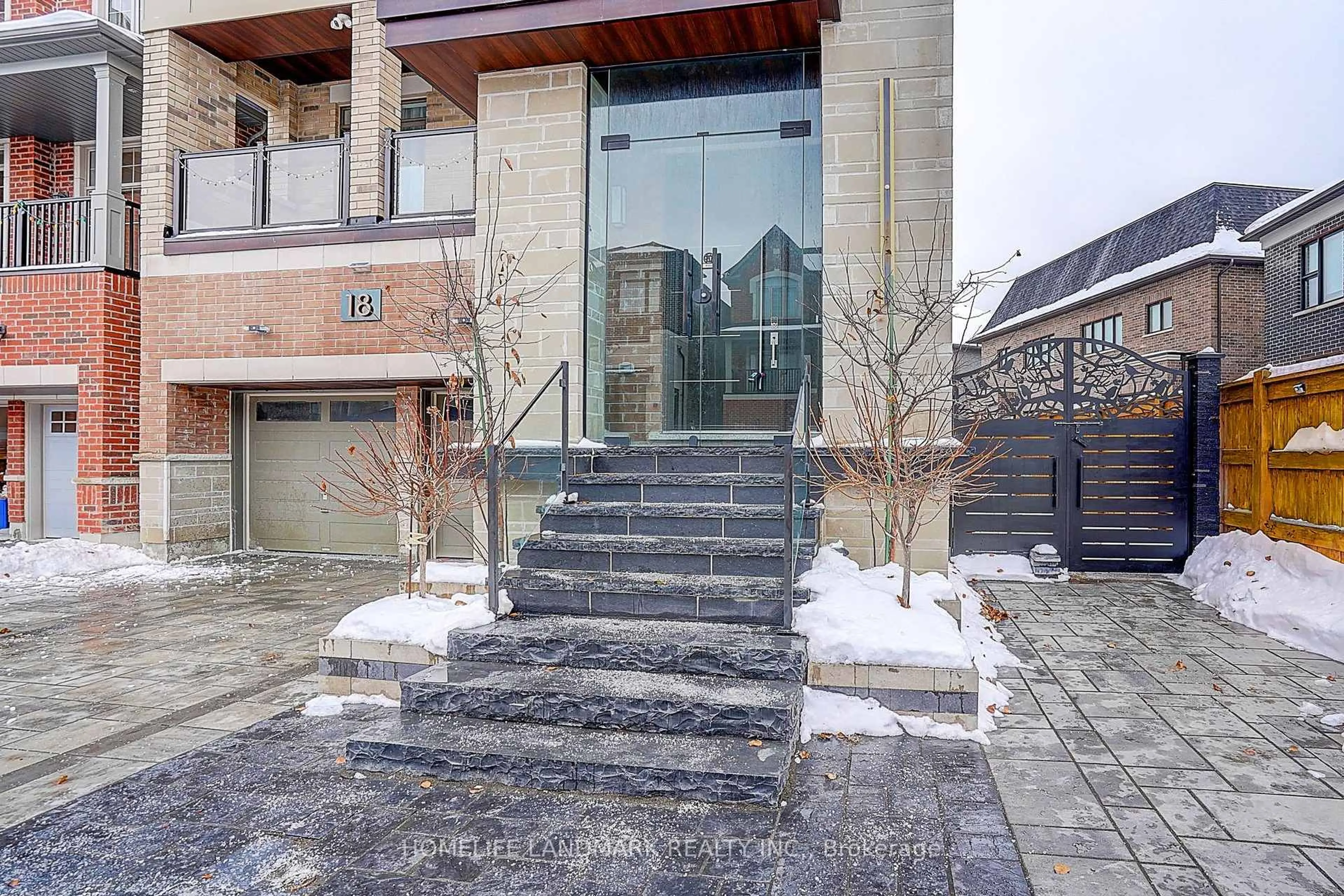 Unknown for 18 Caine St, Richmond Hill Ontario L4S 0H2