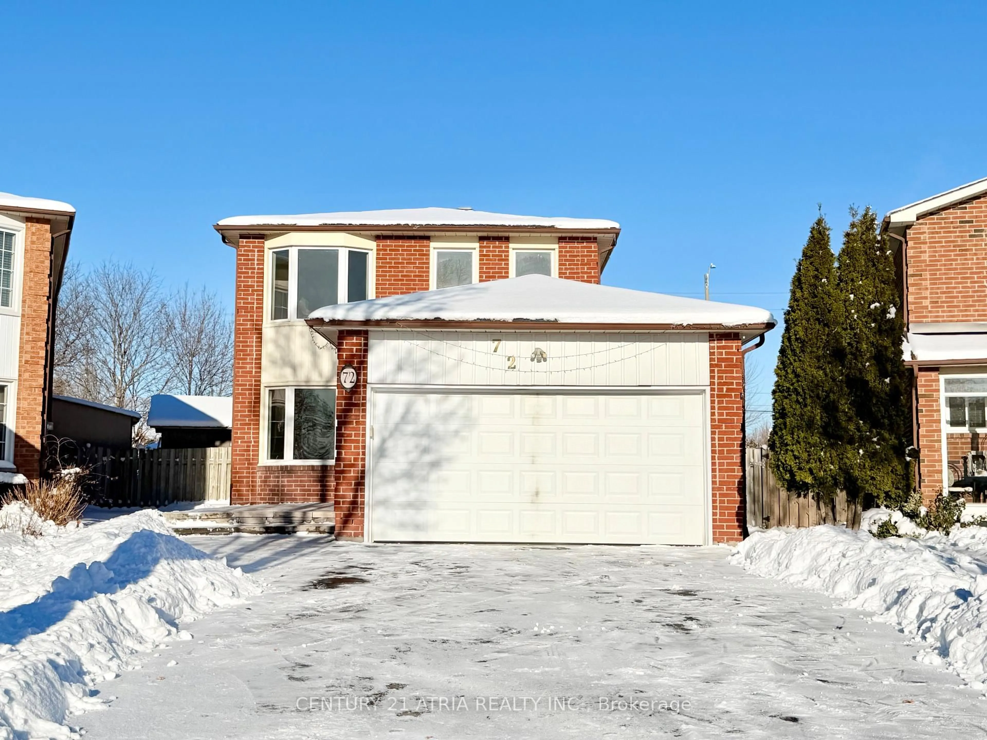 Home with brick exterior material, street for 72 Bendamere Cres, Markham Ontario L3P 6X8