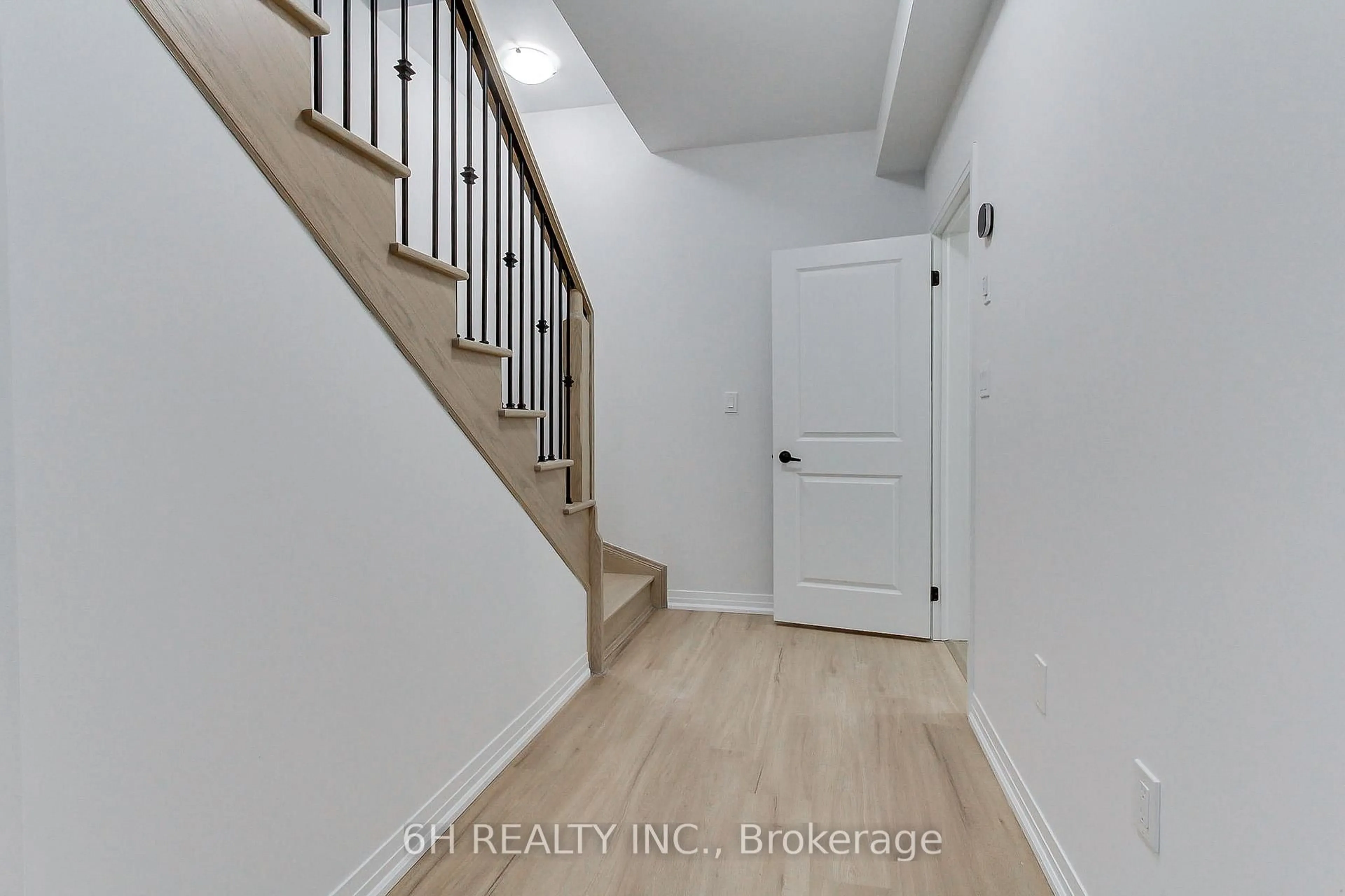 Indoor entryway for 46 Harold Wilson Lane #Lot 29, Richmond Hill Ontario L4S 1N5