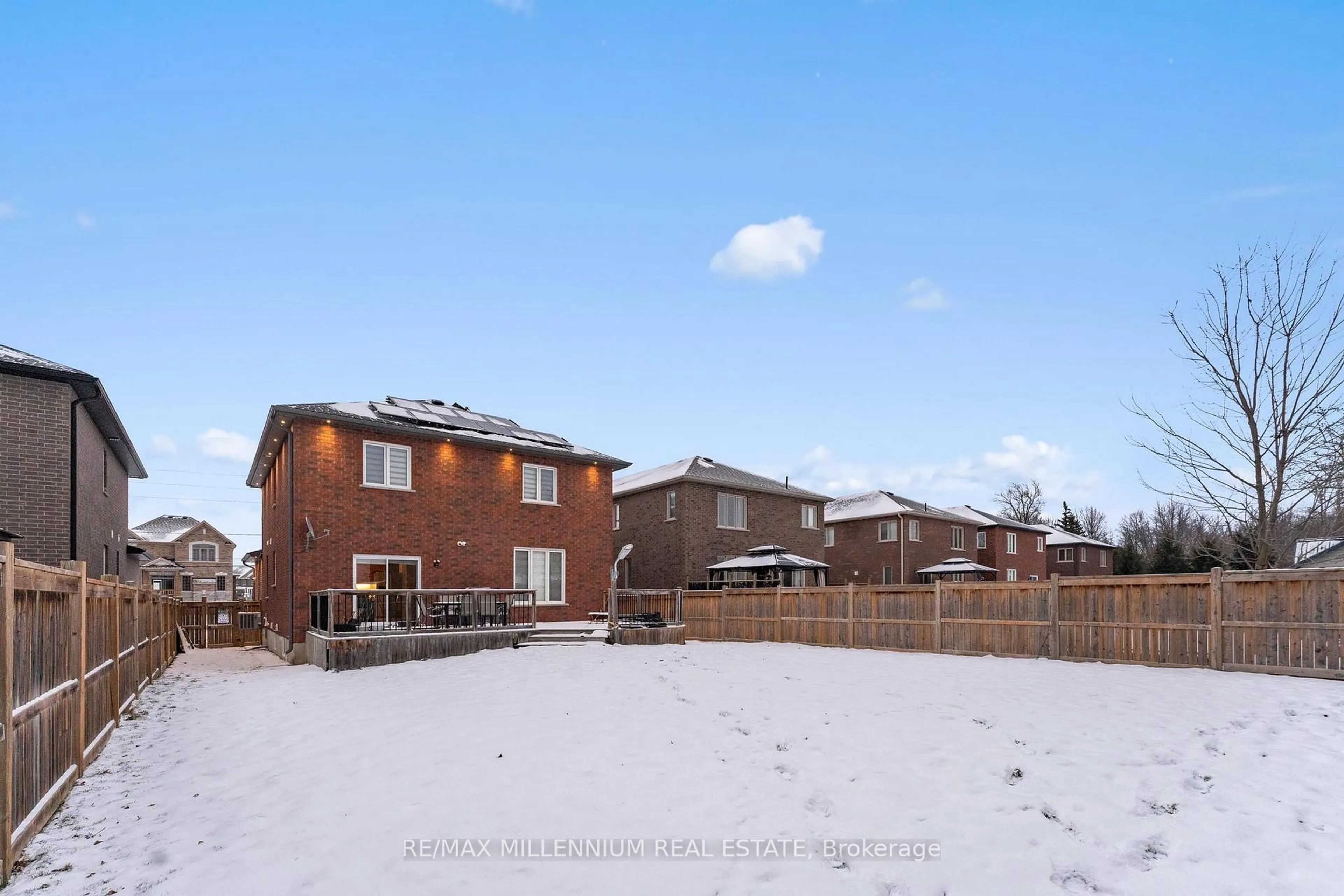 A pic from outside/outdoor area/front of a property/back of a property/a pic from drone, mountain view for 264 Patterson St, New Tecumseth Ontario L0G 1A0
