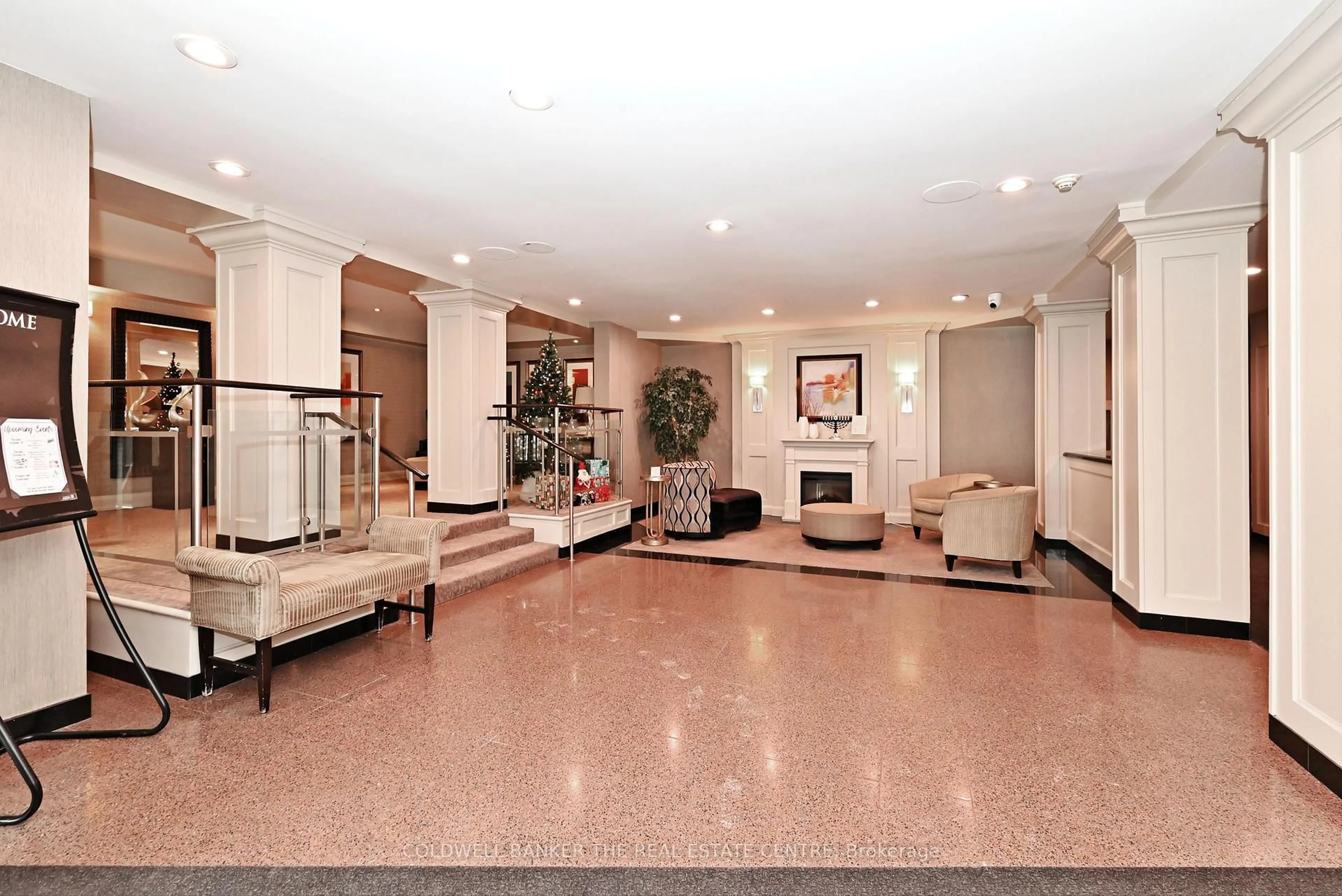 Lobby for 7440 Bathurst St #1004, Vaughan Ontario L4J 7K8